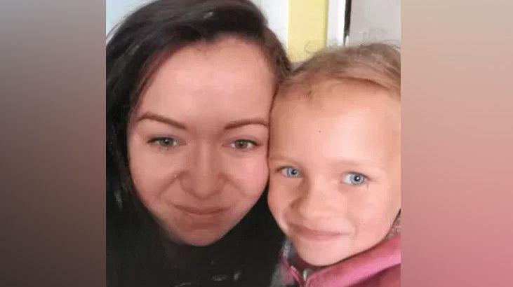 Drivers racing before mum and child killed - trial