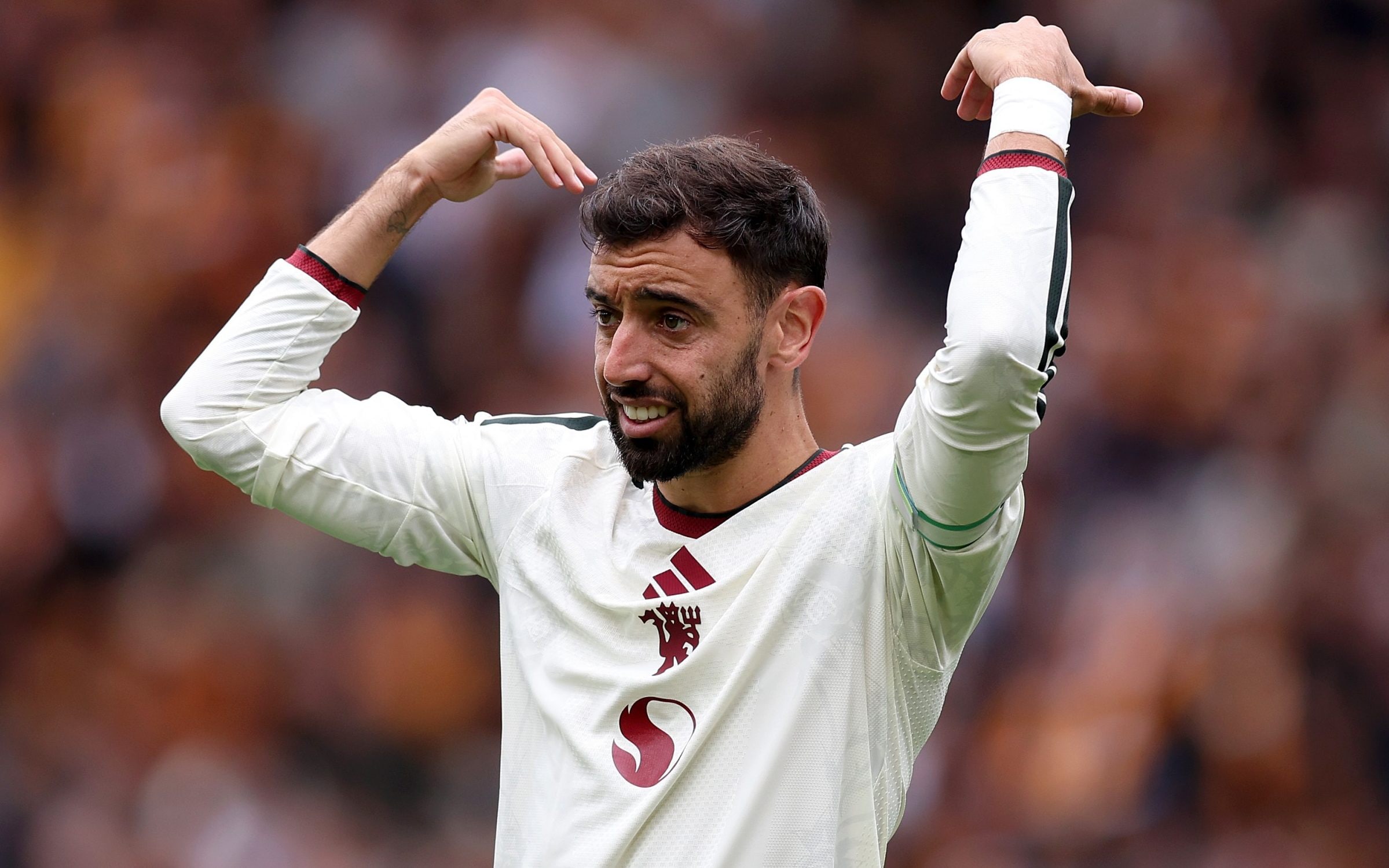 Paul Scholes tells Bruno Fernandes: Keep your mouth shut