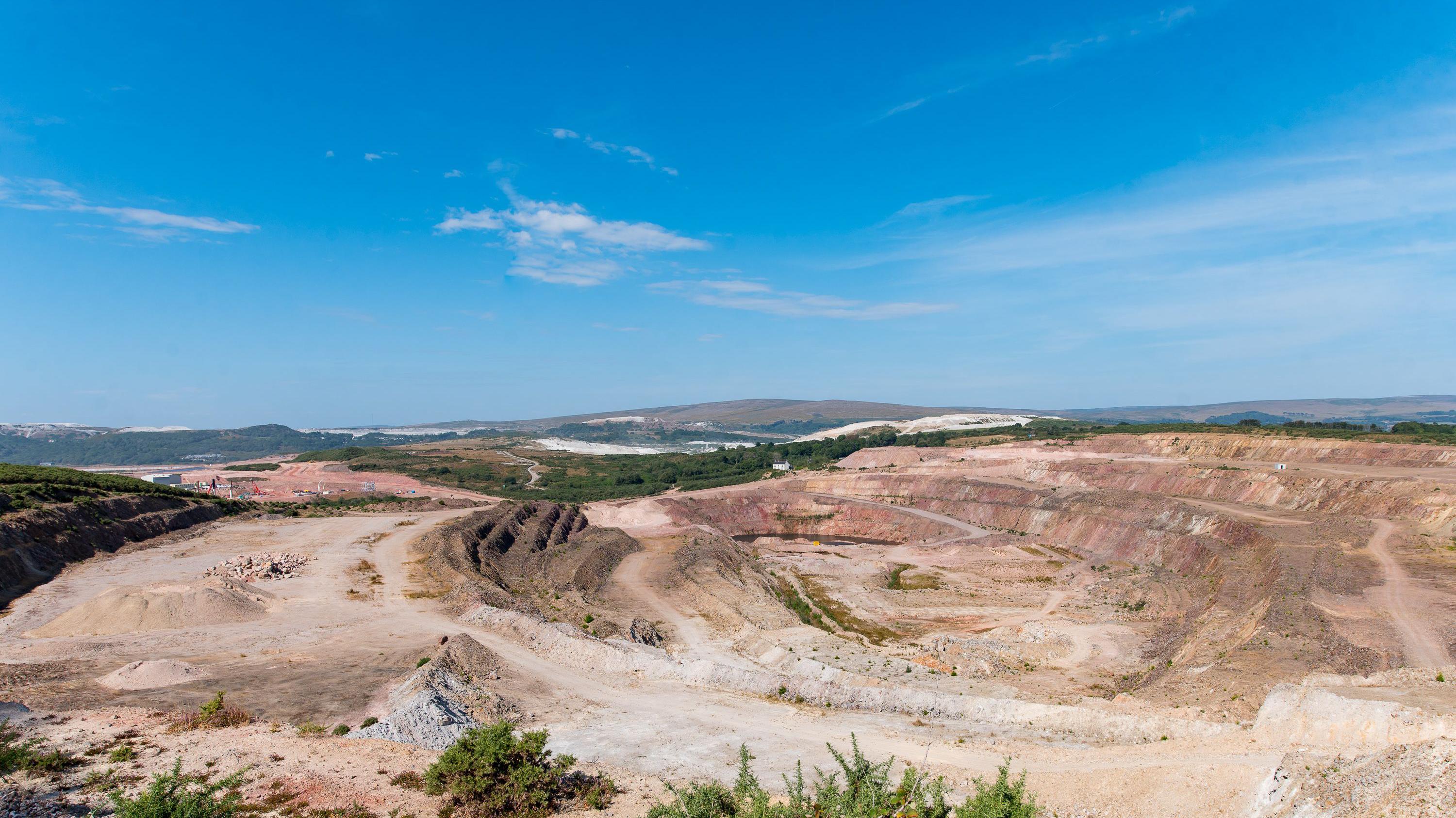£71m investment to reopen tungsten mine