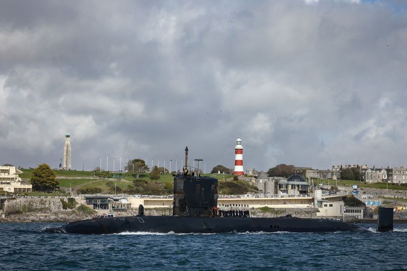 Министр обороны Великобритании назвал военно-морскую базу в Плимуте критически важной для безопасности страны