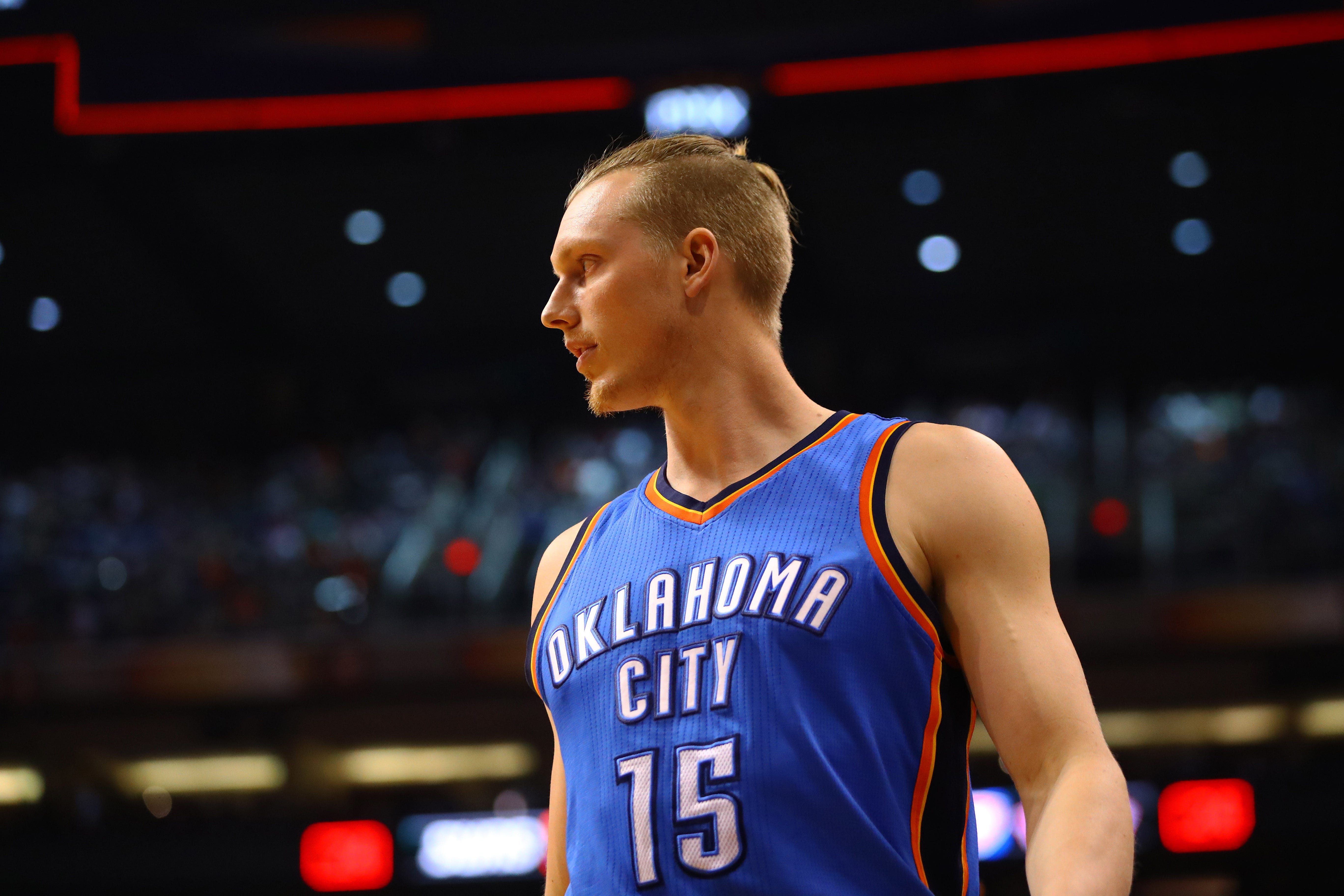 Kyle Singler posts disturbing videos claiming Coach K 'set me up'