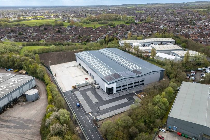 Glencar and Hillwood UK complete Wigan's latest massive warehouse development