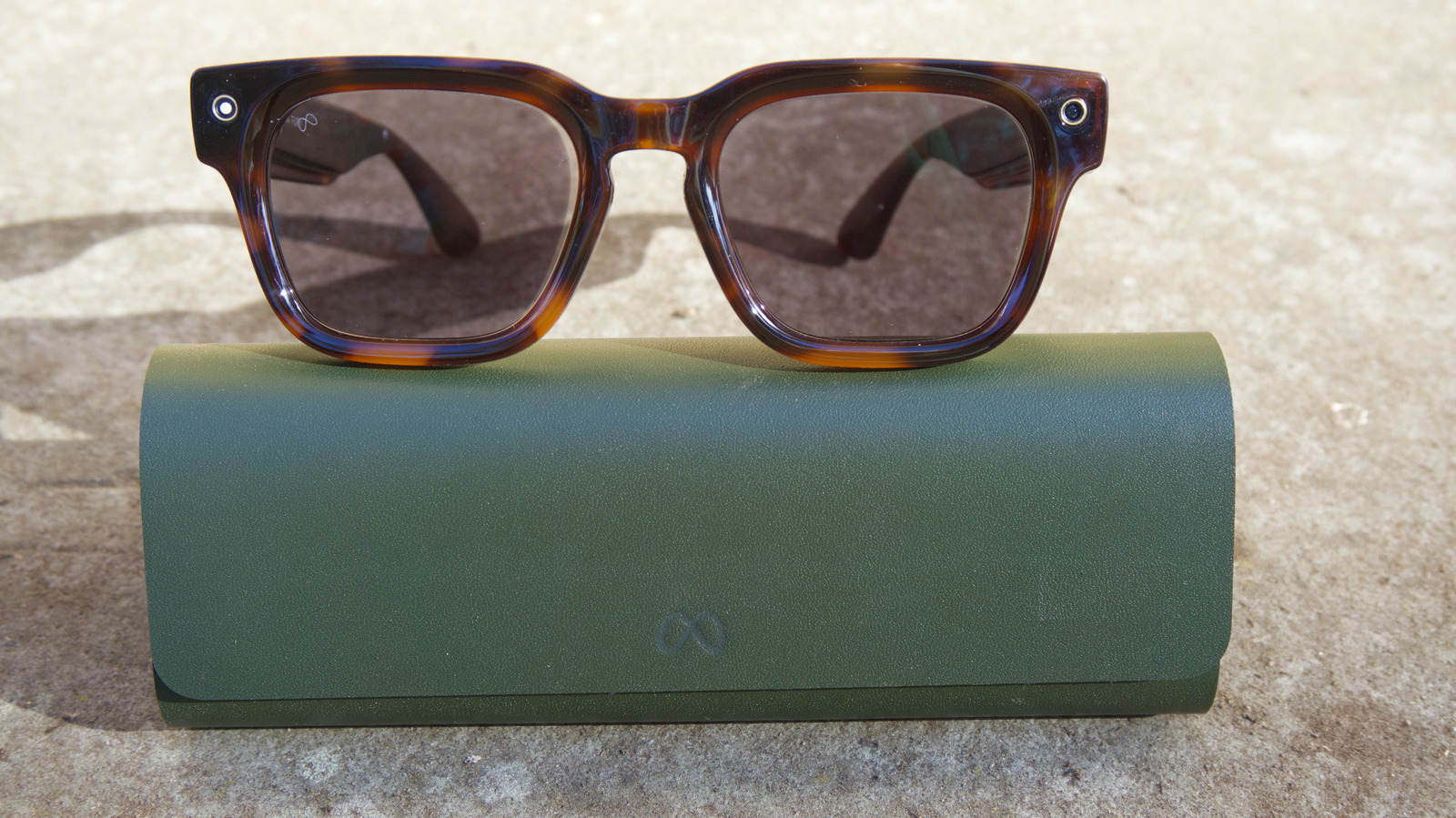 Meta Is Closing A Loophole That Allowed People To Record With Their Smart Glasses' Light Covered