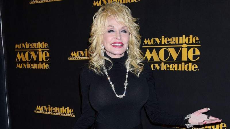 is dolly parton sick Image 1
