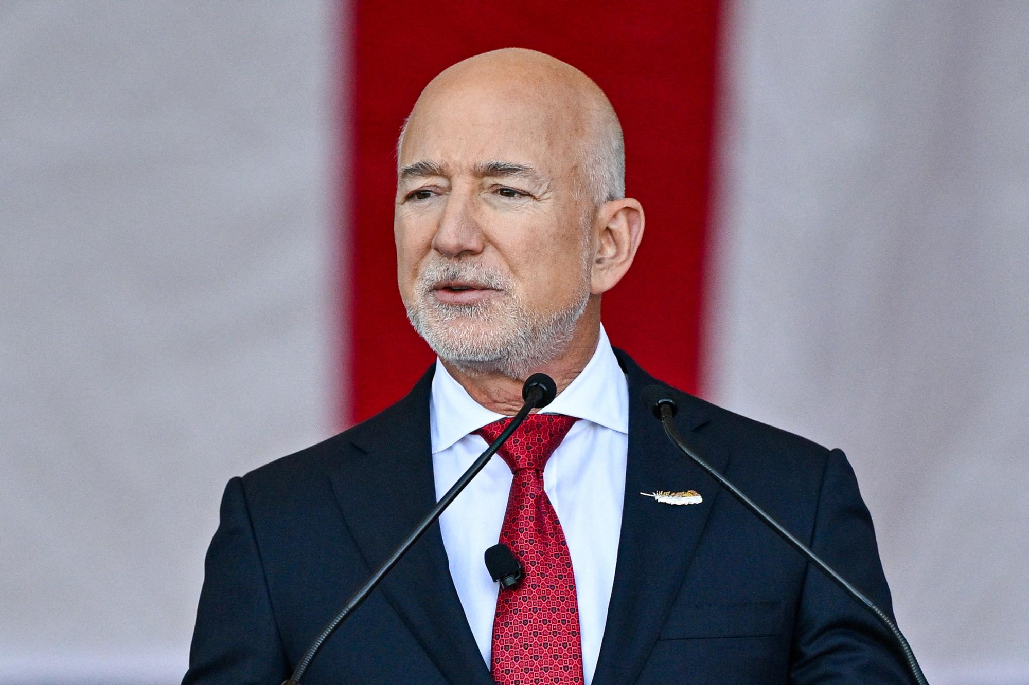 CEOs earn 614 times more than workers at US's 100 lowest-paying corporations