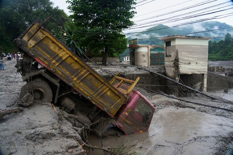 Hundreds dead in Nepal flood disaster as devastated British families try to contact loved ones