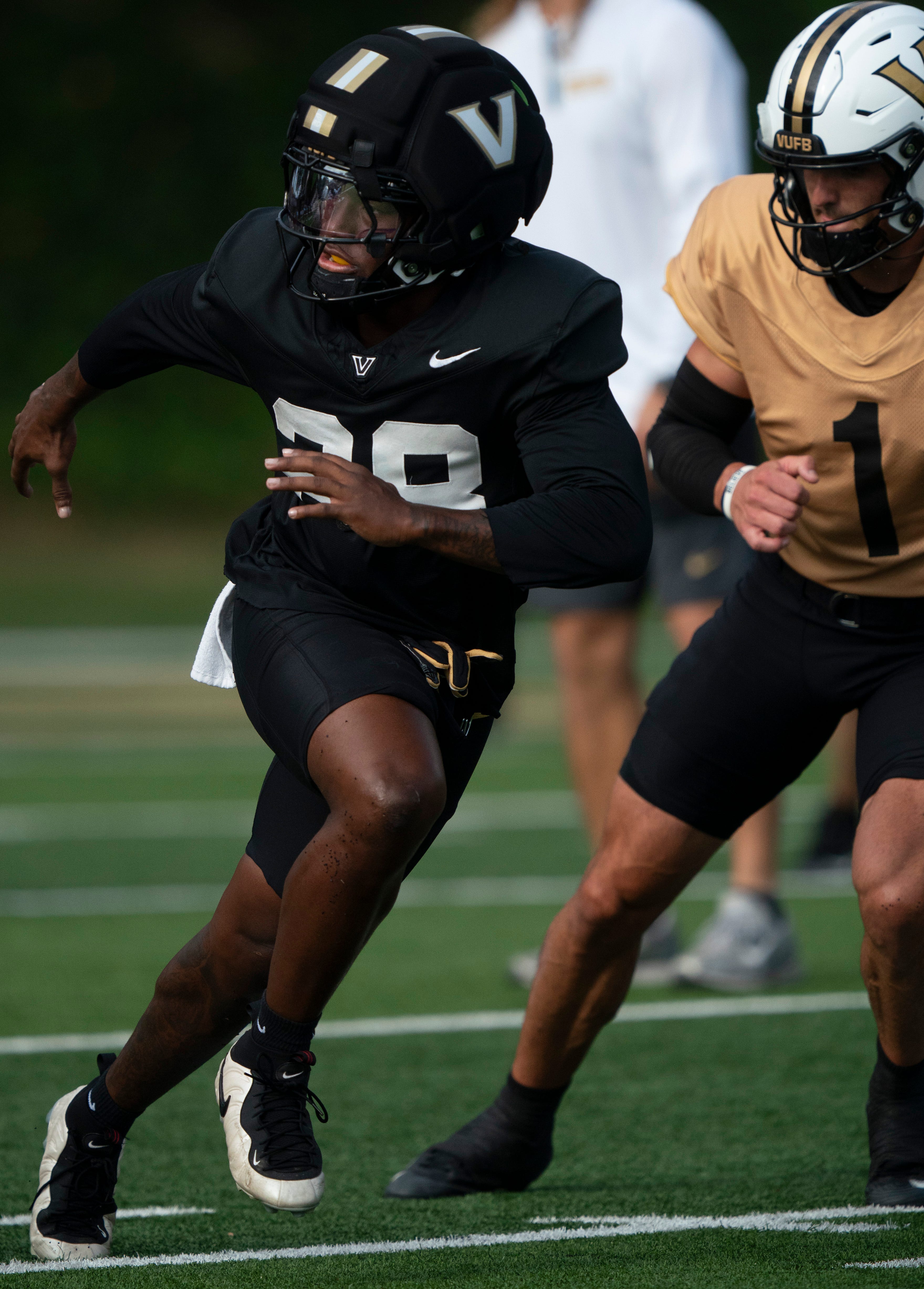 Vanderbilt football projected depth chart 2026, position battle winners ...