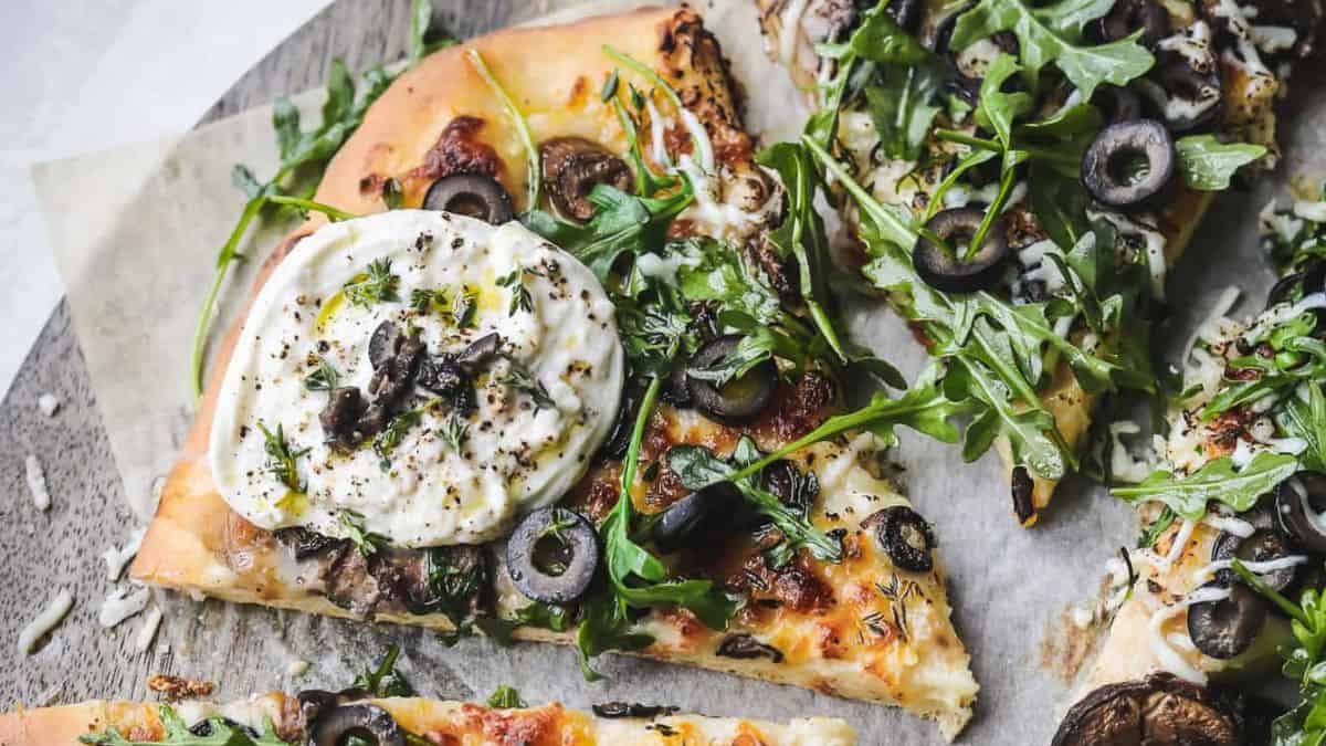 Skip Delivery With These 28 Delicious Homemade Pizza Ideas AOL skip-delivery-with-these-28-delicious-homemade-pizza-ideas-aol