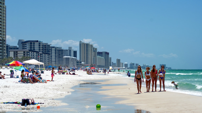 Dolly Parton Adored This Florida Destination With White Sand And ...