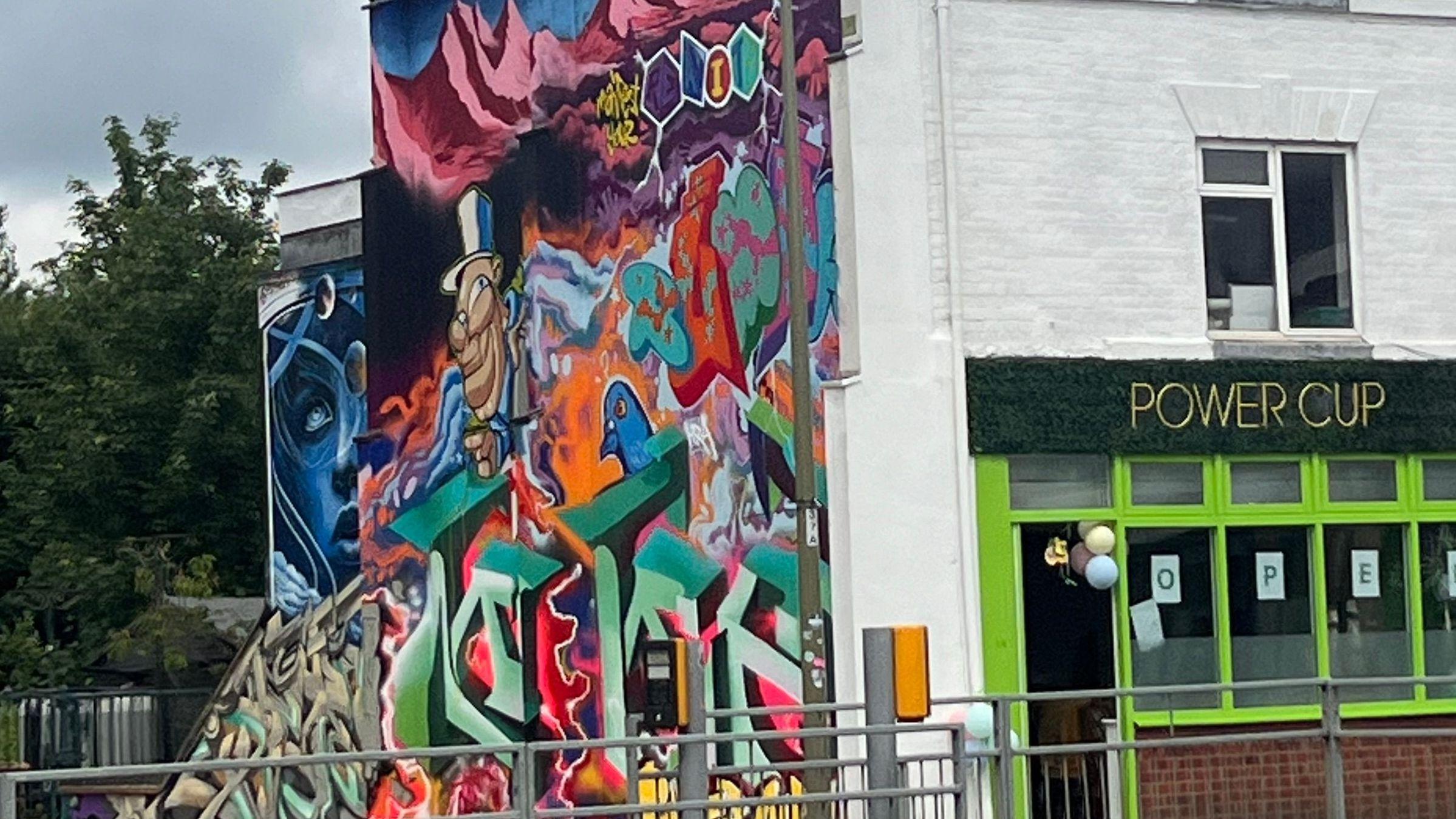 Will pigeon mural get its wings back?