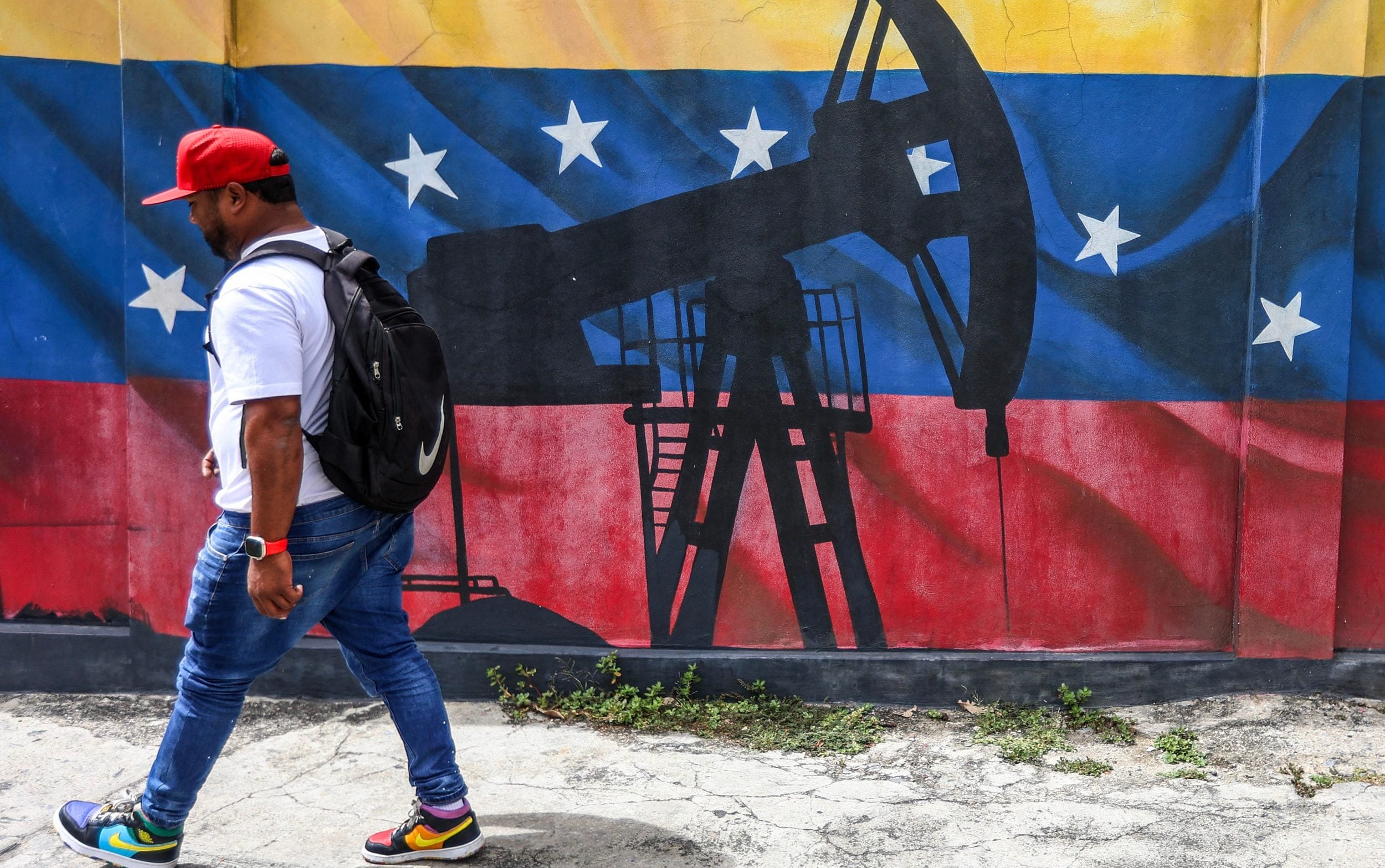 US ‘to own Venezuela's oil for 100 years' in Trump deal