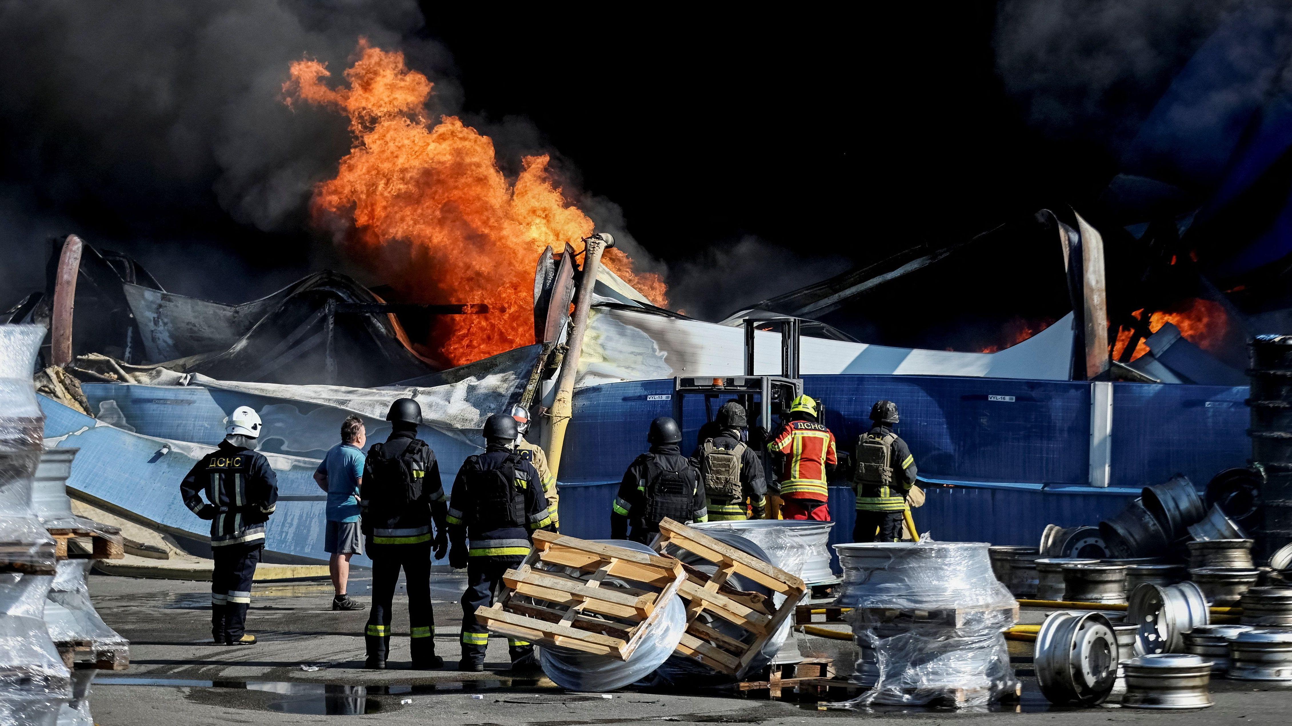 Ukraine Probes Negligence After Russian Strike on Kyiv Munitions Depot Kills 37