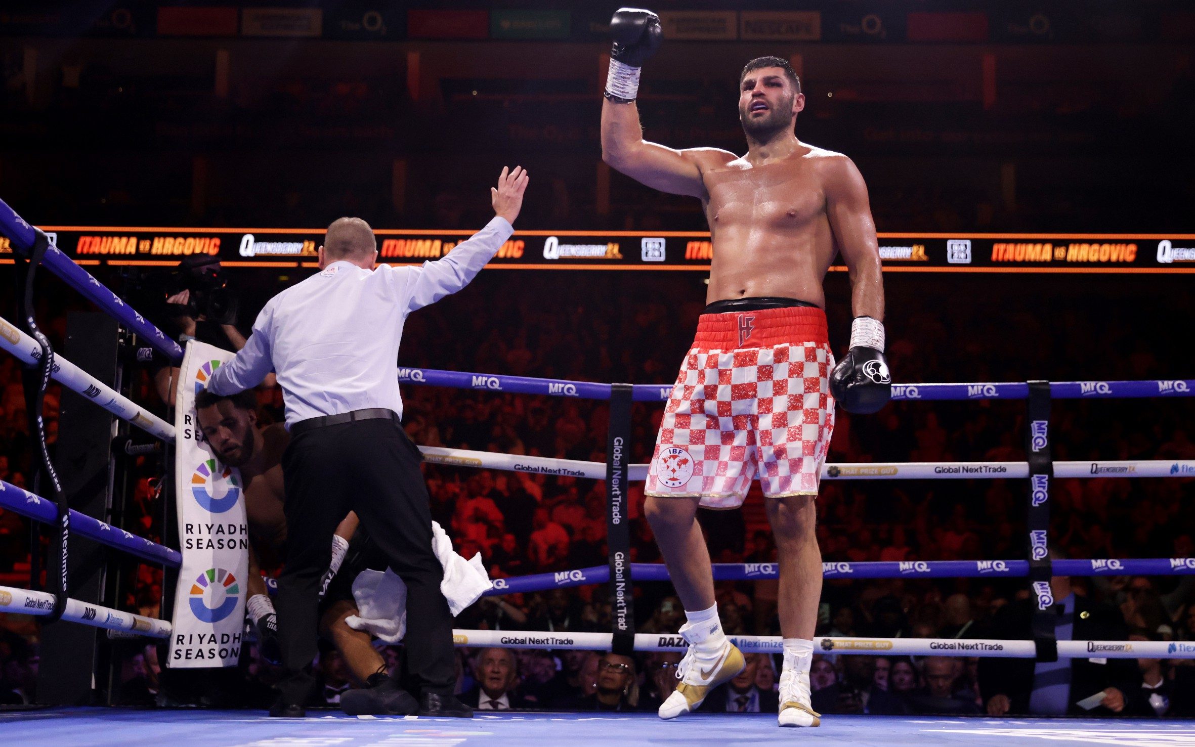 Moses Itauma lifted out of ring after losing IBF title bout to Filip Hrgovic