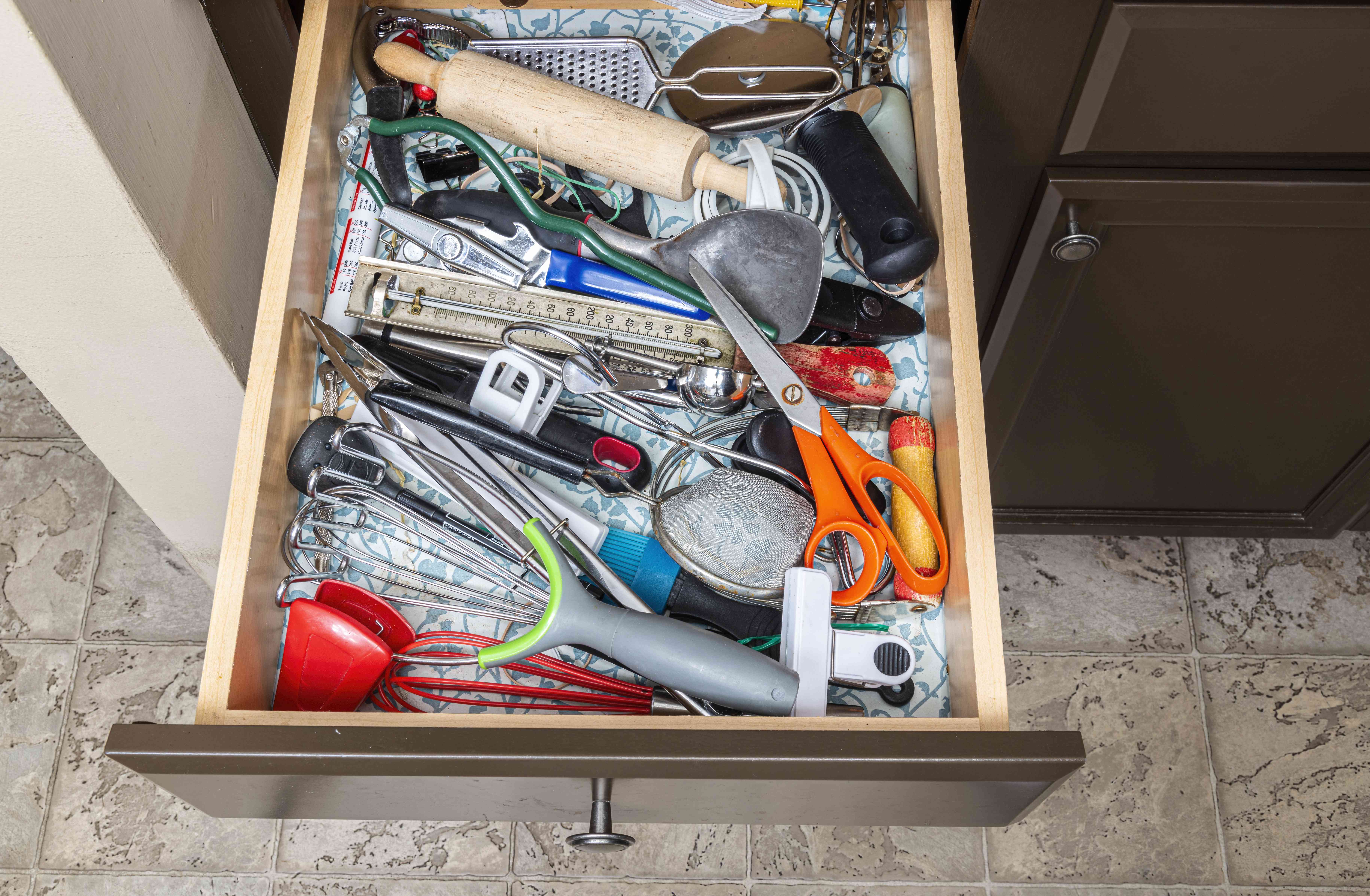 10 Things Hiding In Your Junk Drawer That You Can Toss Right Now