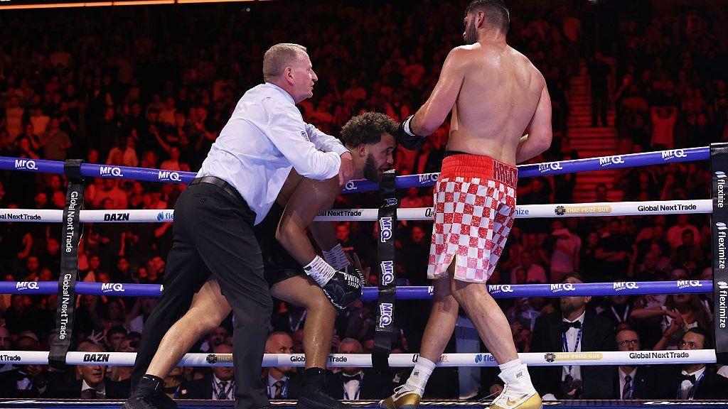 New Photo - Heavyweight Itauma handed harsh world-title lesson