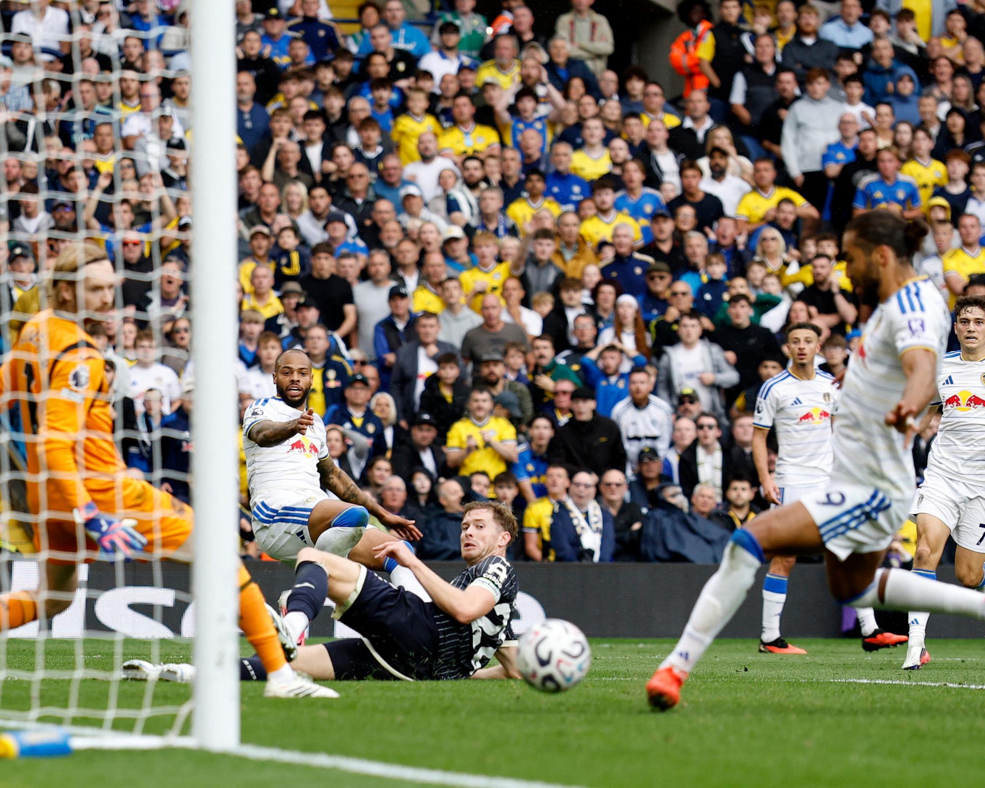 Calvert-Lewin cancels out Schade's opener as Leeds salvage point against Brentford 0 Video Player is loading. ColorWhiteBlackRedGreenBlueYellowMagentaCyan OpacityOpaqueSemi-Transparent ColorBlackWhiteRedGreenBlueYellowMagentaCyan OpacityOpaqueSemi-TransparentTransparent ColorBlackWhiteRedGreenBlueYellowMagentaCyan OpacityTransparentSemi-TransparentOpaque From Our Partners
