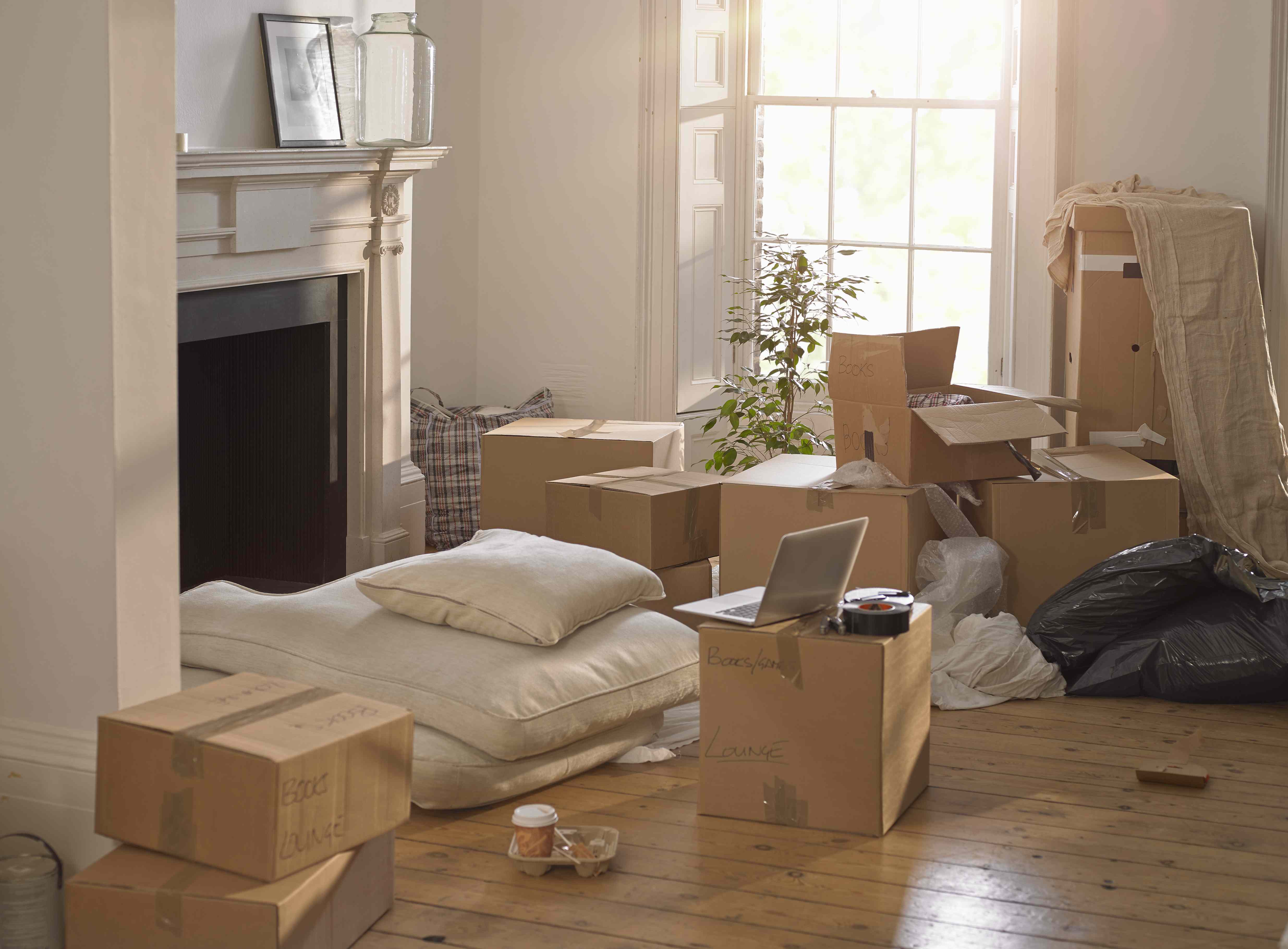 7 Pieces of Clutter You Should Actually Donate, Organizing Pros Say