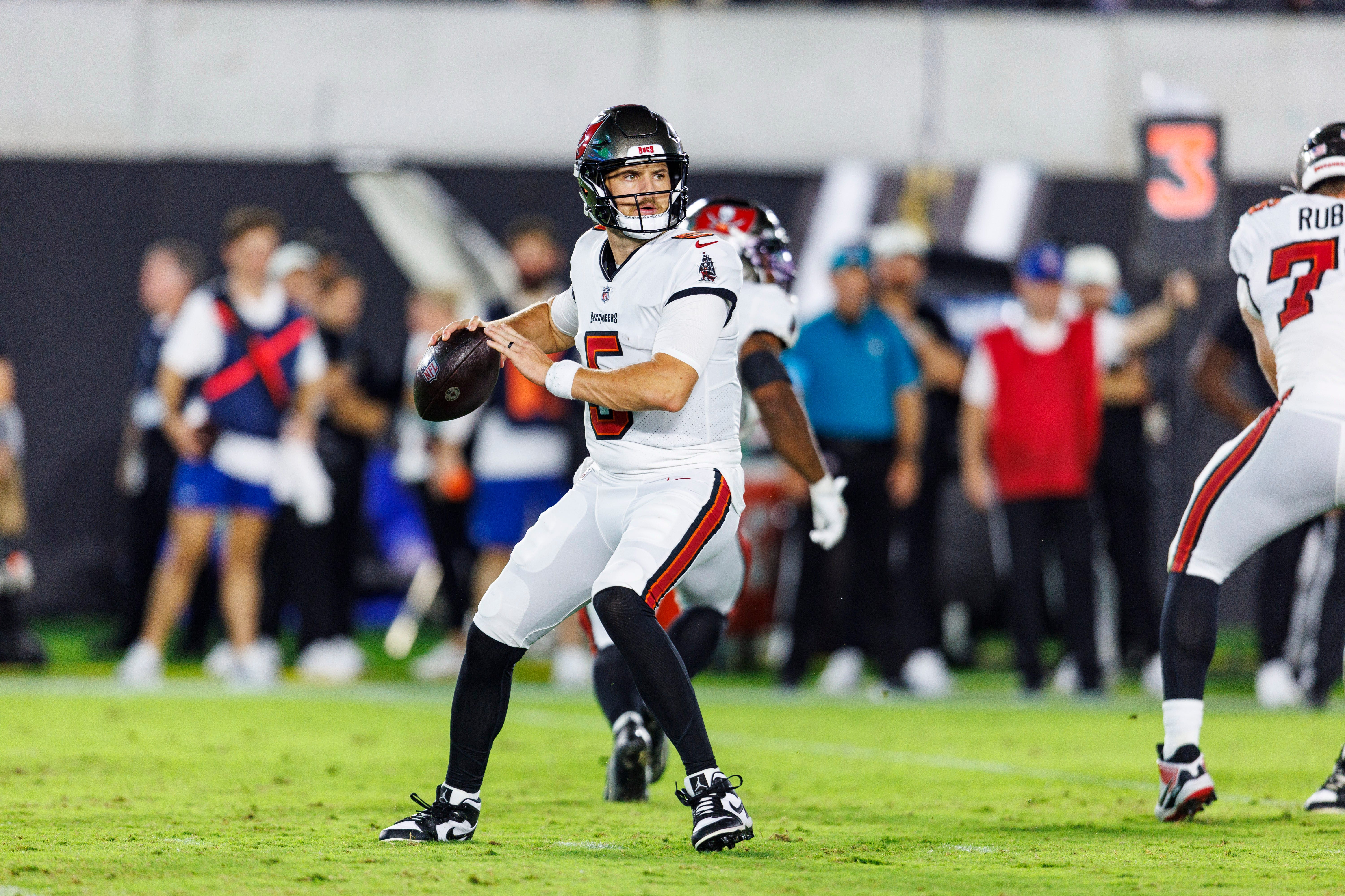 Former Washington football QB released by Tampa Bay Buccaneers