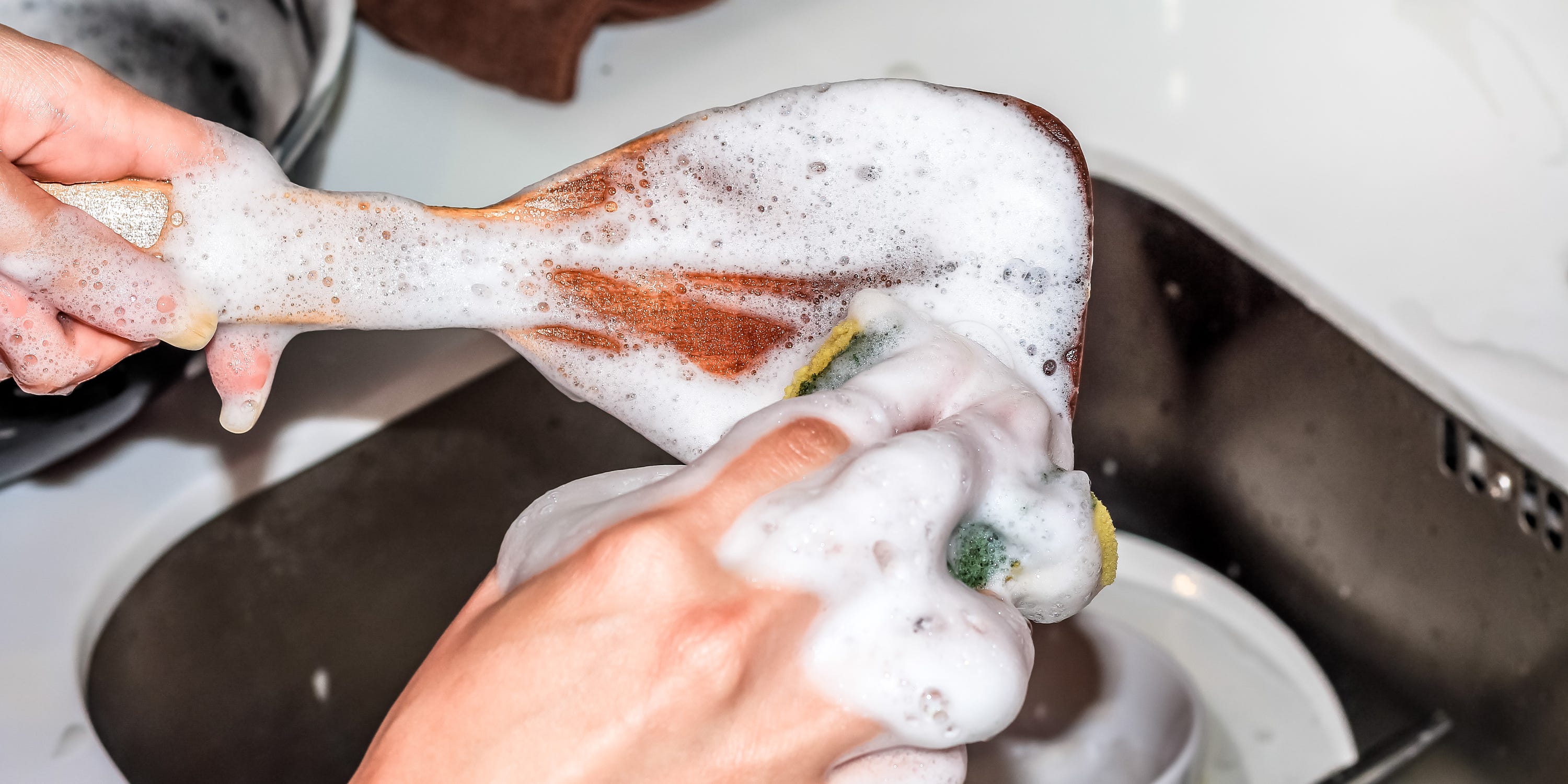 How to Clean Wooden Kitchen Tools so They Last for Years