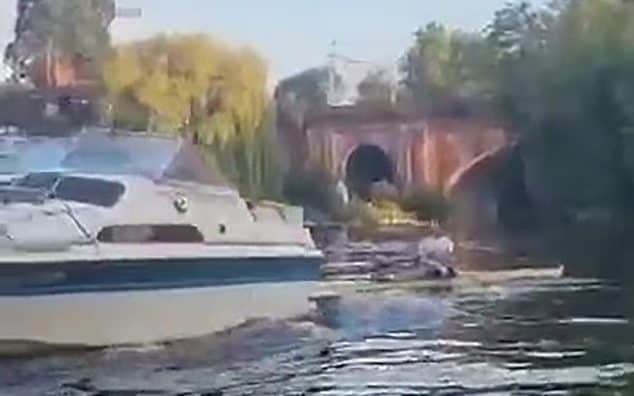 New Photo - Speedboat owner ‘tries to ram Olympic rower’