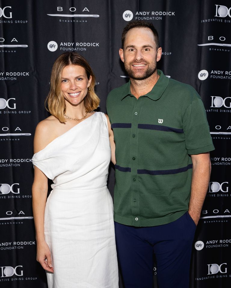 Brooklyn Decker Shares Rare Family Photos With Her Husband Andy Roddick Brooklyn Decker Shares Rare Family Photos With Her Husband Andy Roddick