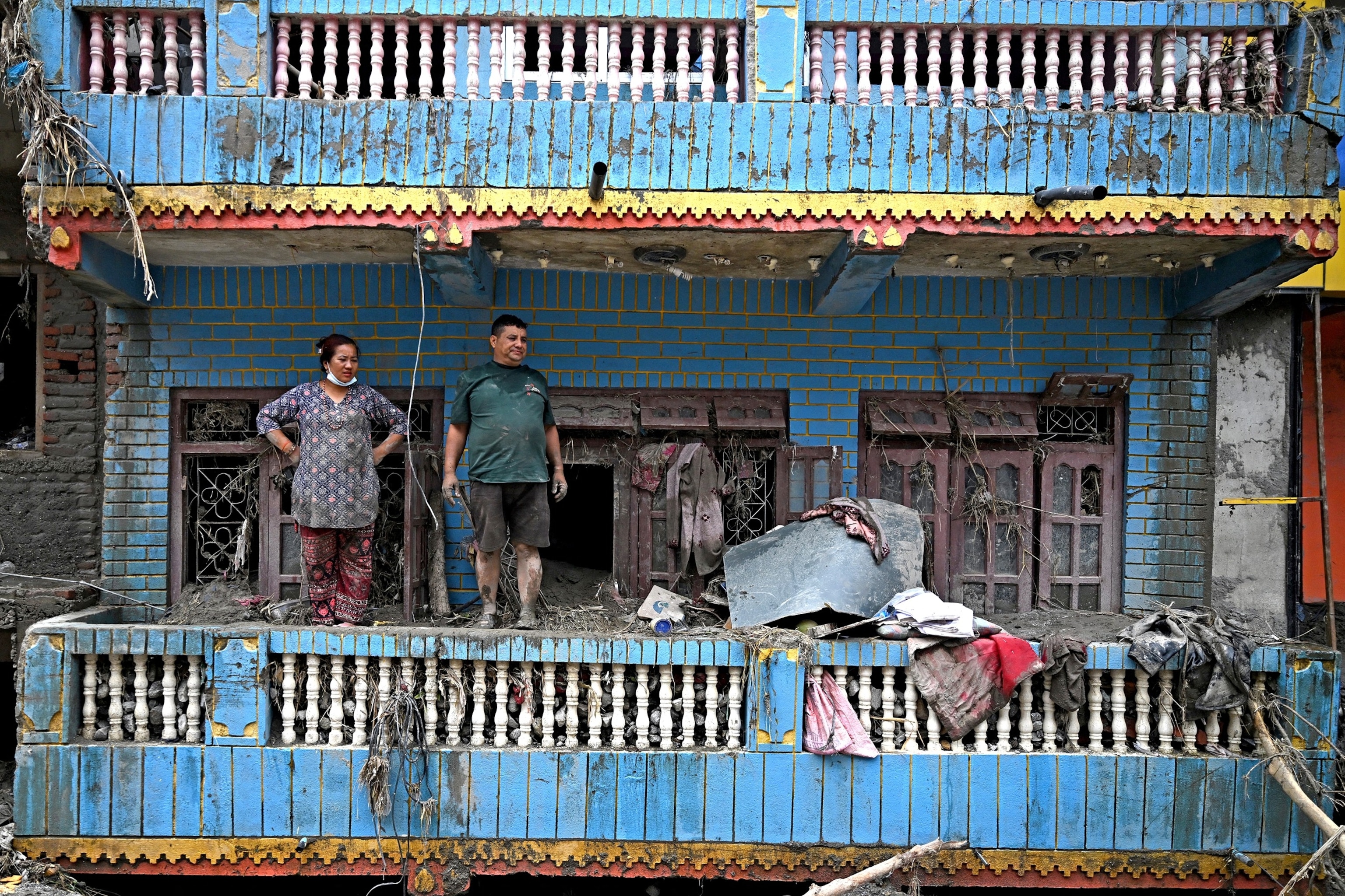 New Photo - Nepal-Tibet flood death toll surpasses 900, officials say, more than 4,400 missing