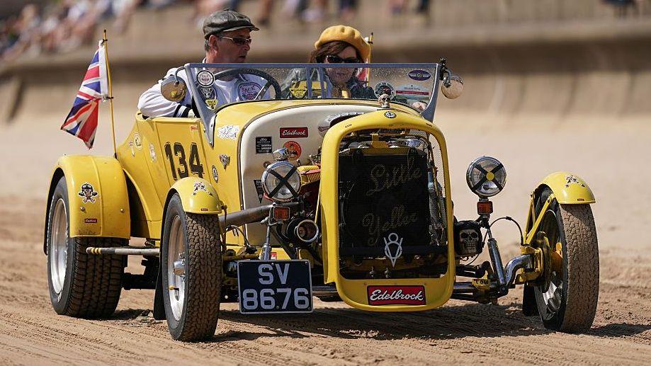 Resort revs up for vintage beach race