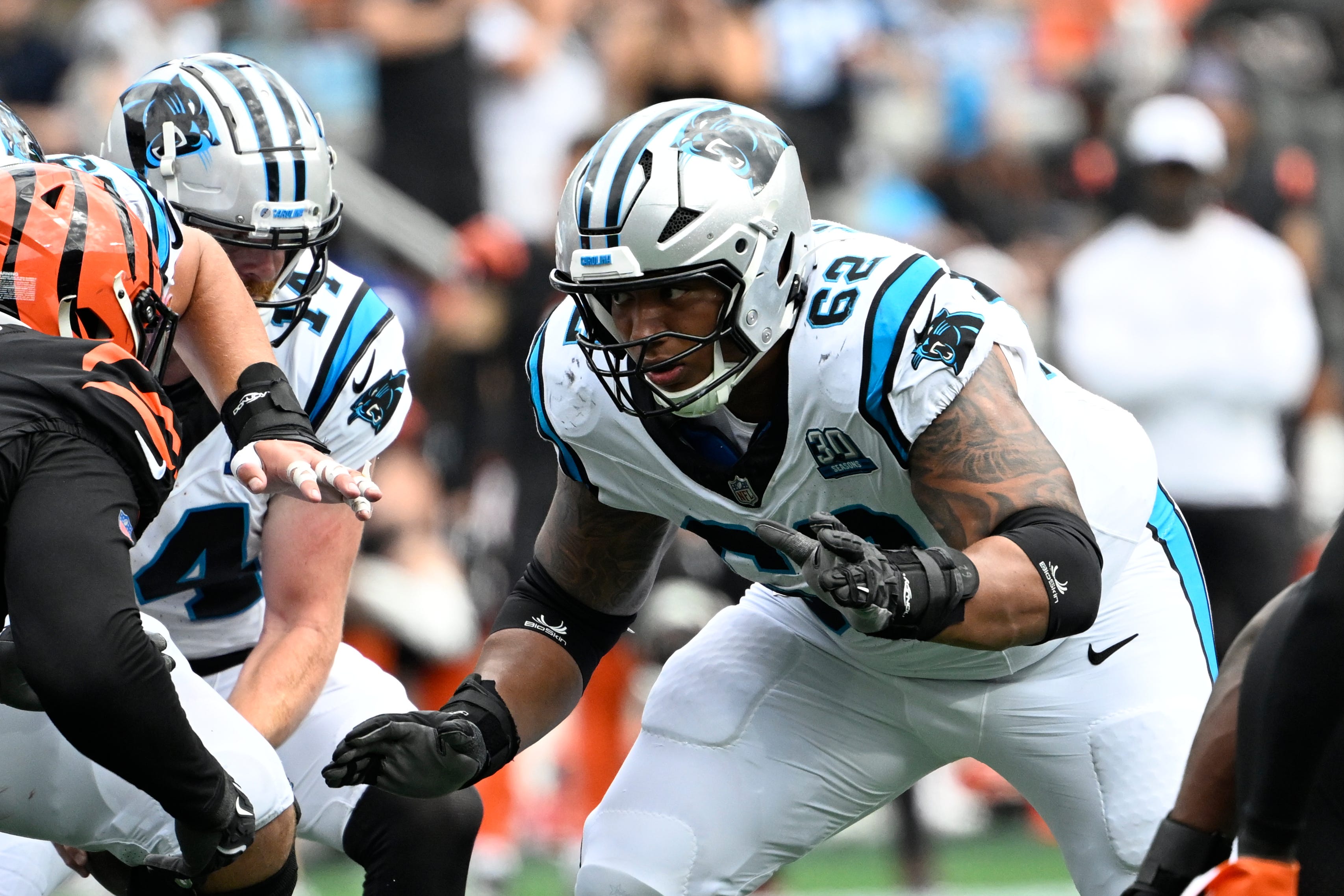 49ers should kick tires on recently-waived Panthers O-lineman