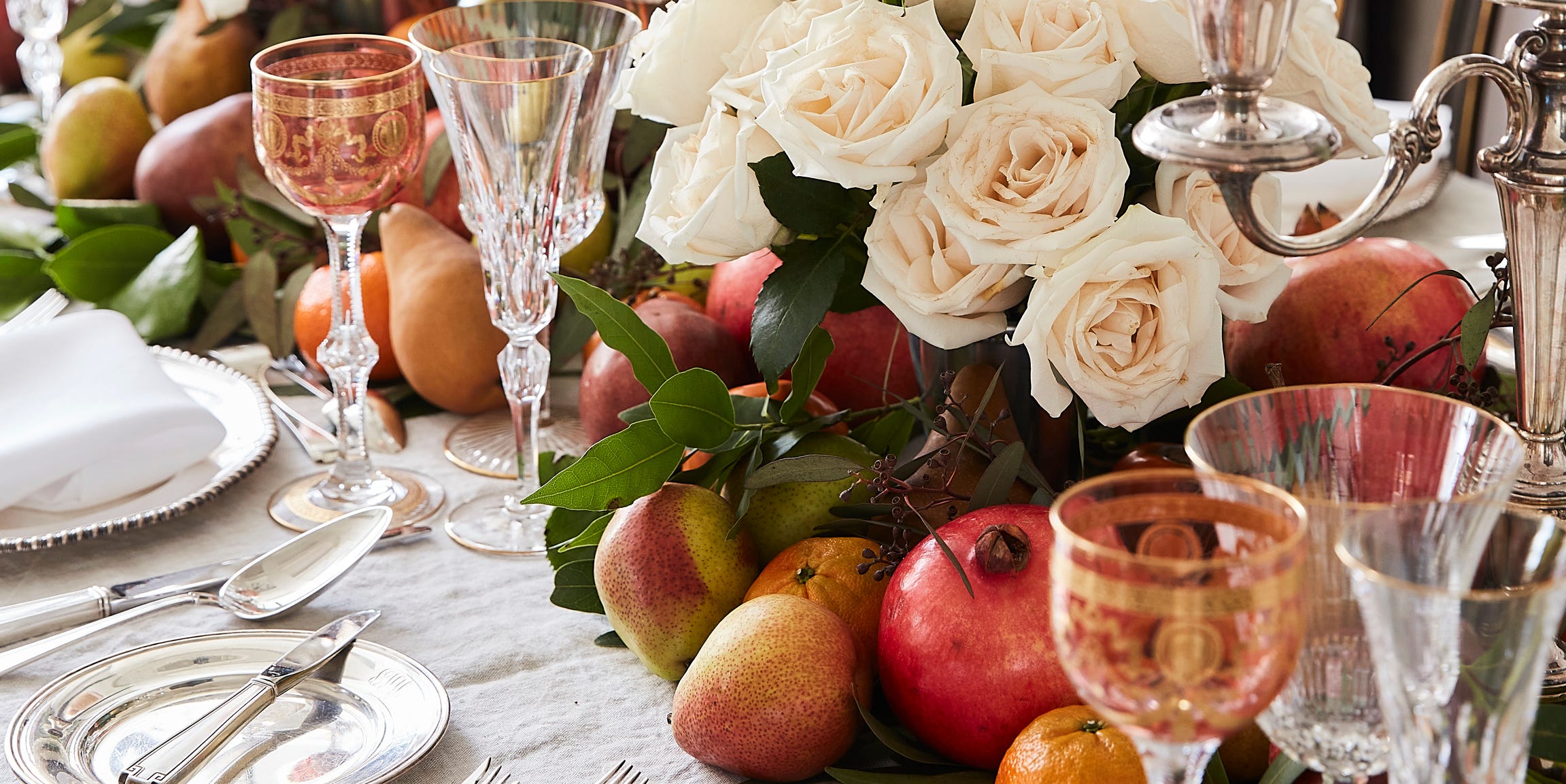Event Planners Say the ‘Anti-Algorithm' Table Is Fall's Biggest Hosting Trend—Plus 10 More to Know