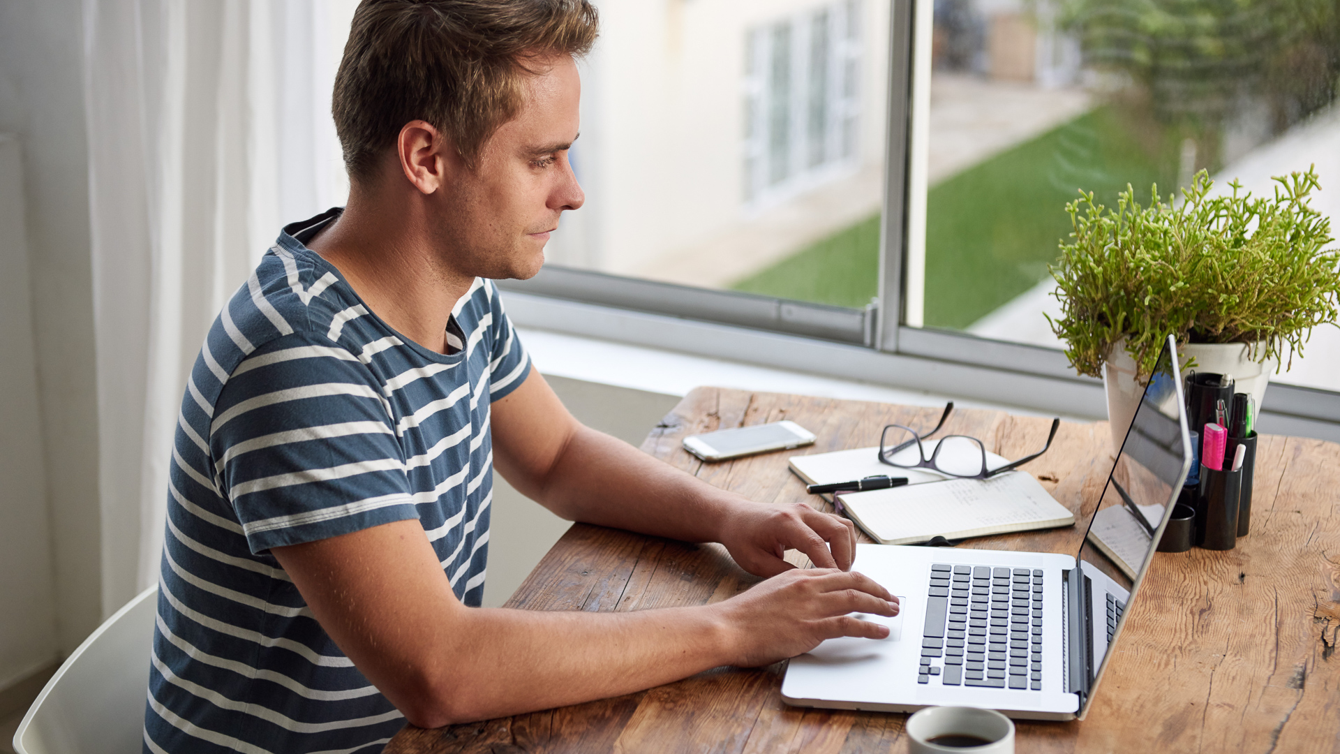 I Asked ChatGPT and a Financial Advisor What I Needed To Do To Retire Early: Here's Where They Disagree
