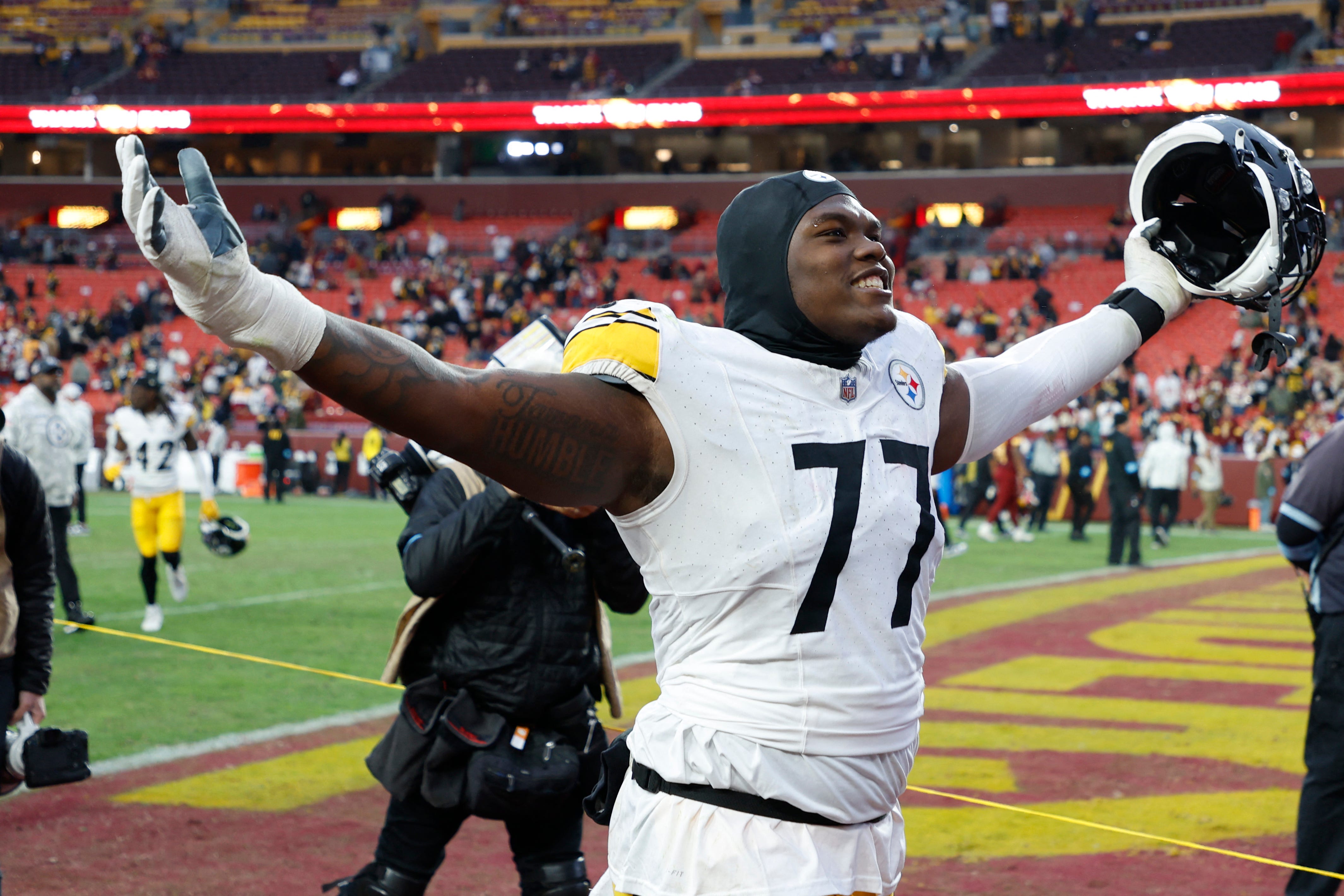 Former Steeler Broderick Jones rips former team about his struggles