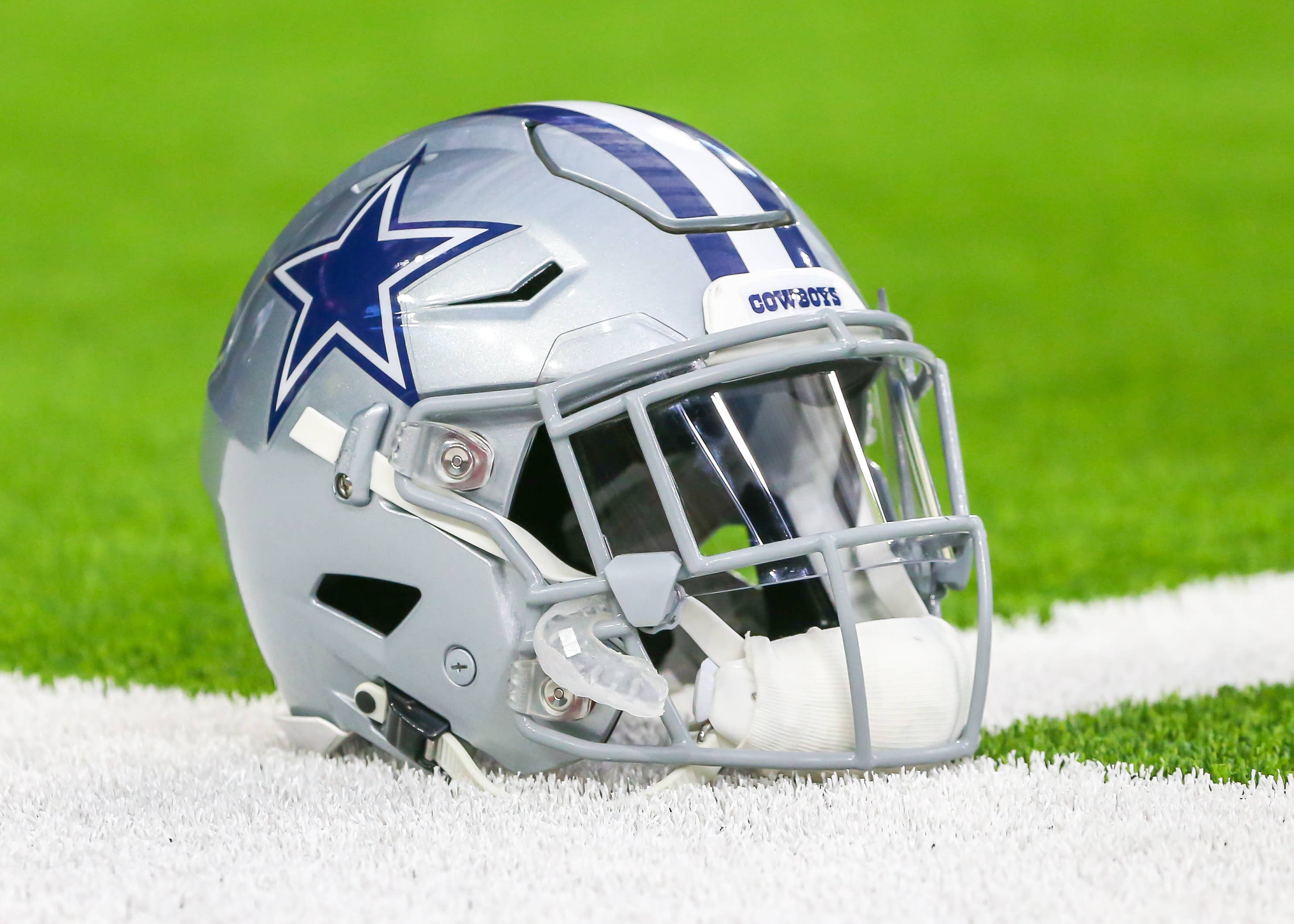 Dallas Cowboys Land Veteran RB Emari Demercado After Roster Shakeup