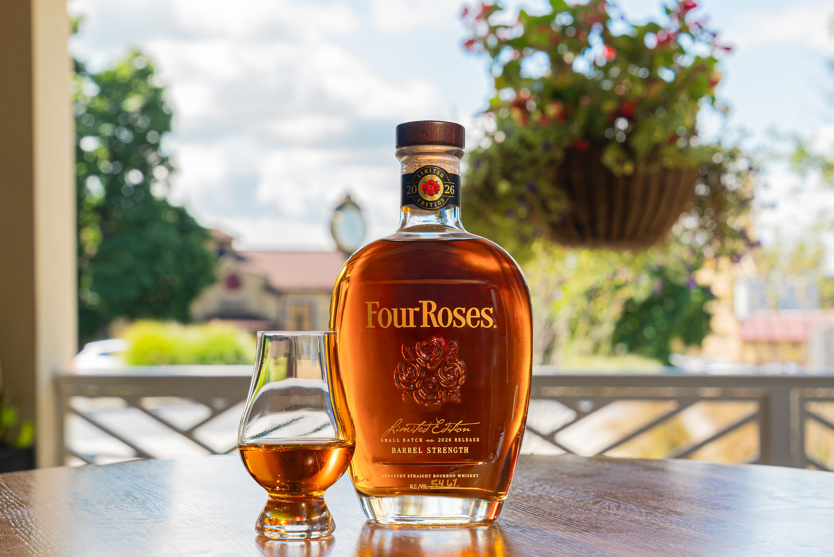 Foru Roses FOUR ROSES SET TO LAUNCH 2026 LIMITED EDITION SMALL BATCH ON OCTOBER 10 ...