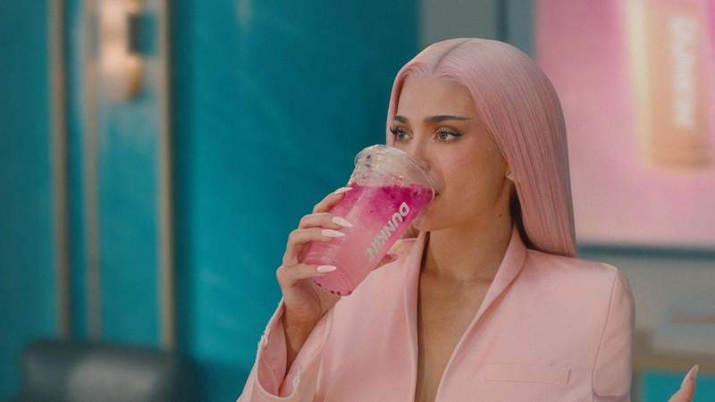New Photo - Kylie Jenner Says Kim Kardashian Has the 'Worst Dance Moves' in Their Family — Watch Stormi and Aire's Adorable Interview