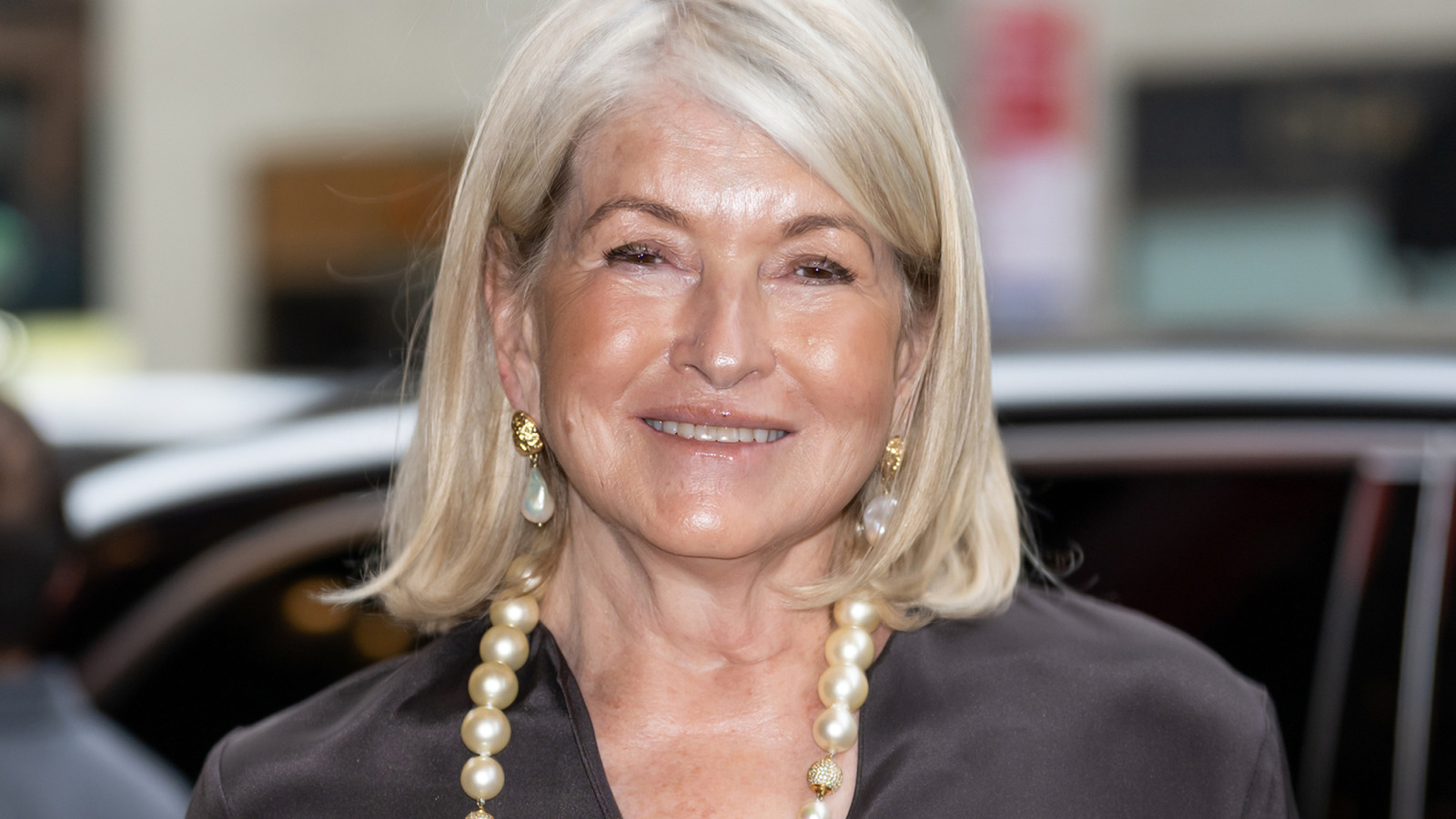 Martha Stewart Has Collected This Beautiful, Increasingly Rare Vintage Glassware For Decades
