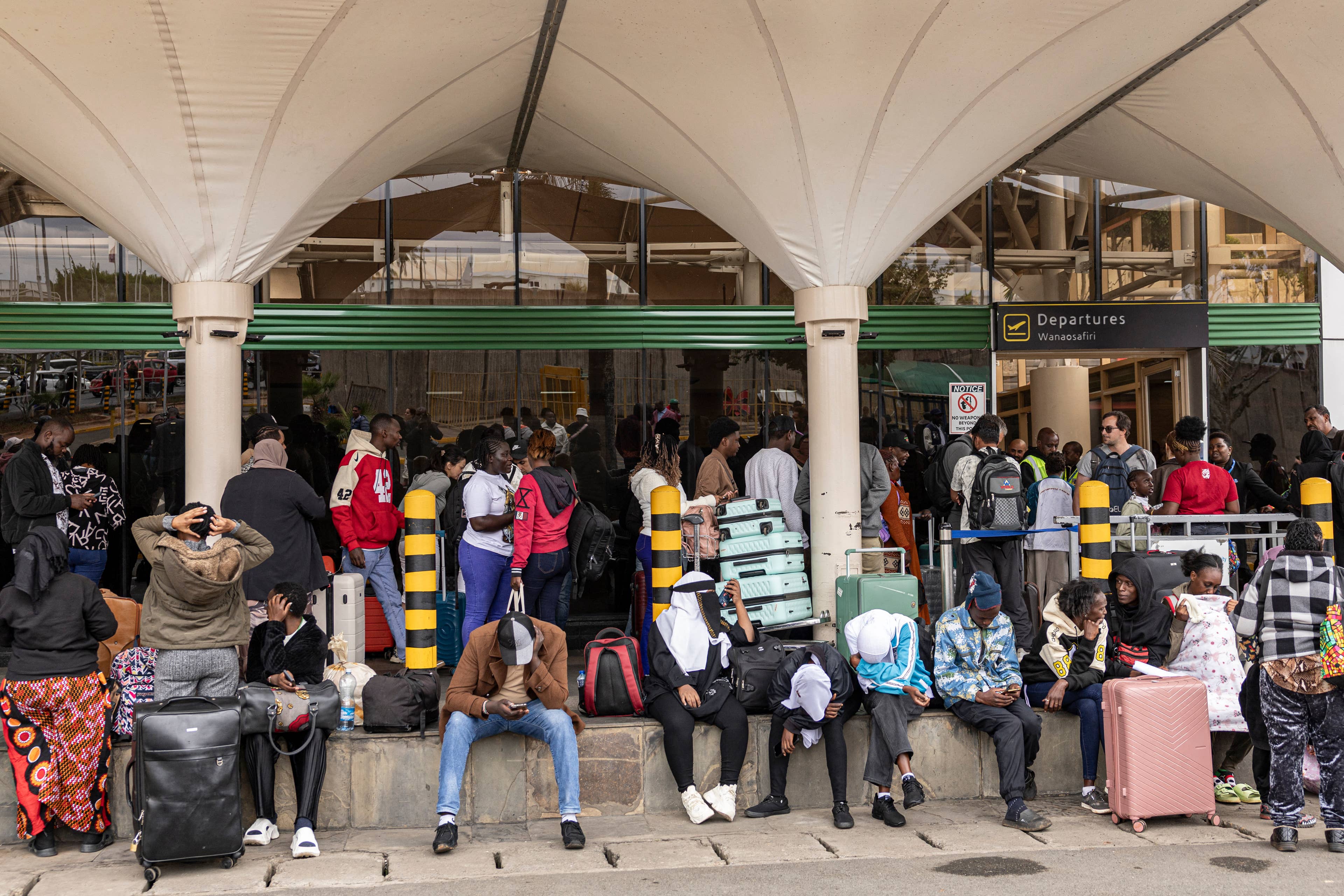 Major African Airline Resumes Flights After Two Day Strike