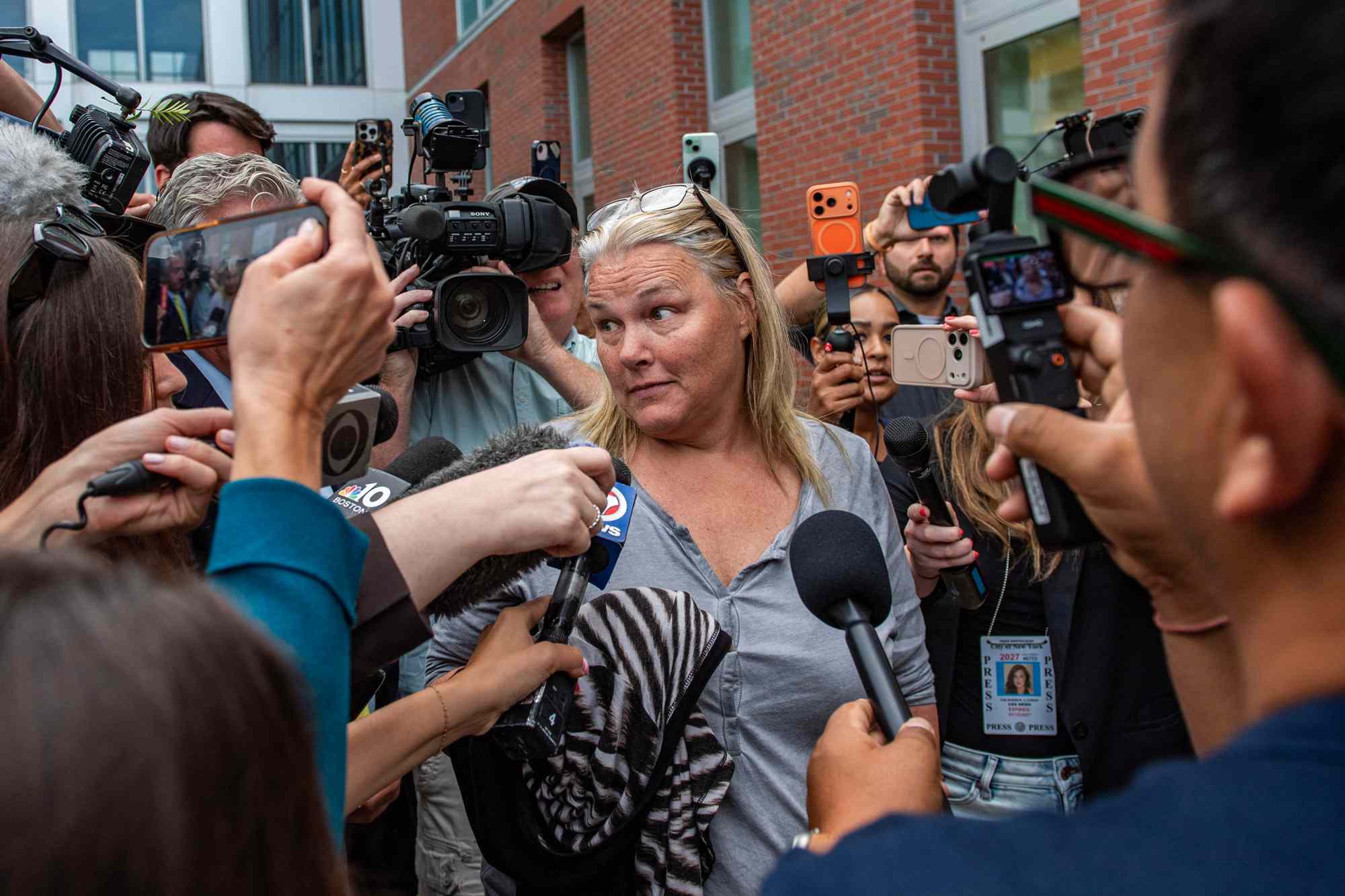 Woman Said She ‘Only Wanted to See Lindsay' Clancy, Was Arrested for Filming Jurors: Police