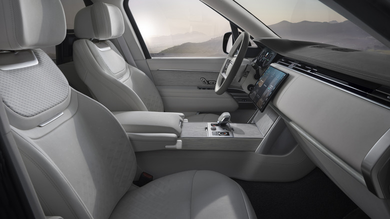 Range Rover Center Screen 2027 Range Rover Electric Finally Revealed Looking Identical To The Gas ...