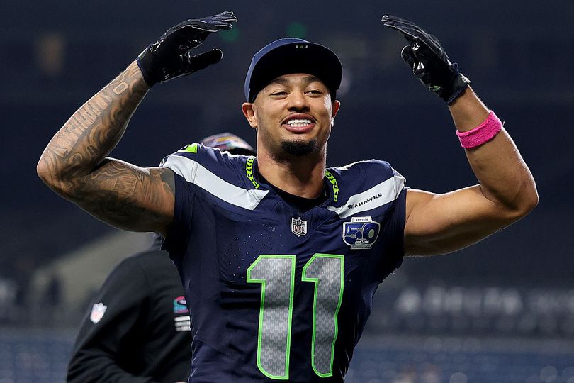 Perfect Fantasy Football draft strategy for each round including which players to target