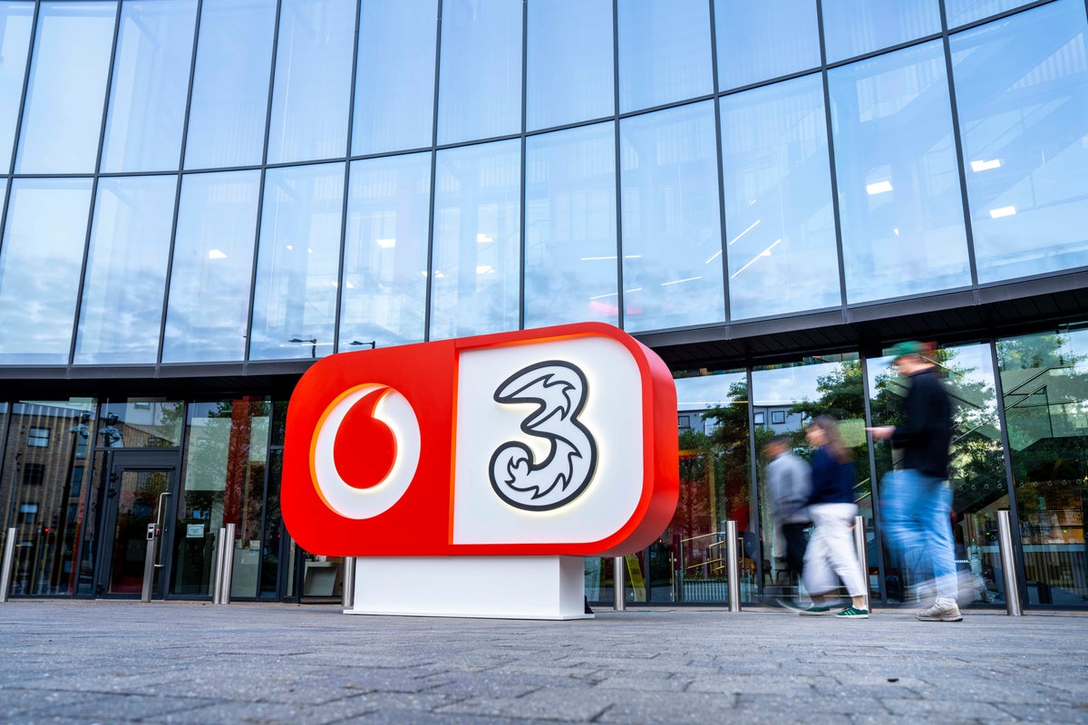 UK’s largest mobile operator launches upgraded 5G+ service – at a cost