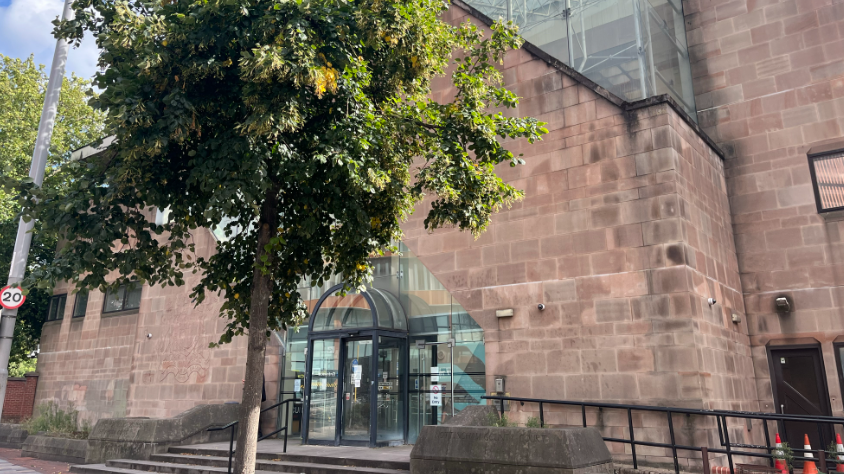 Cracked wall forces closure of city's crown court
