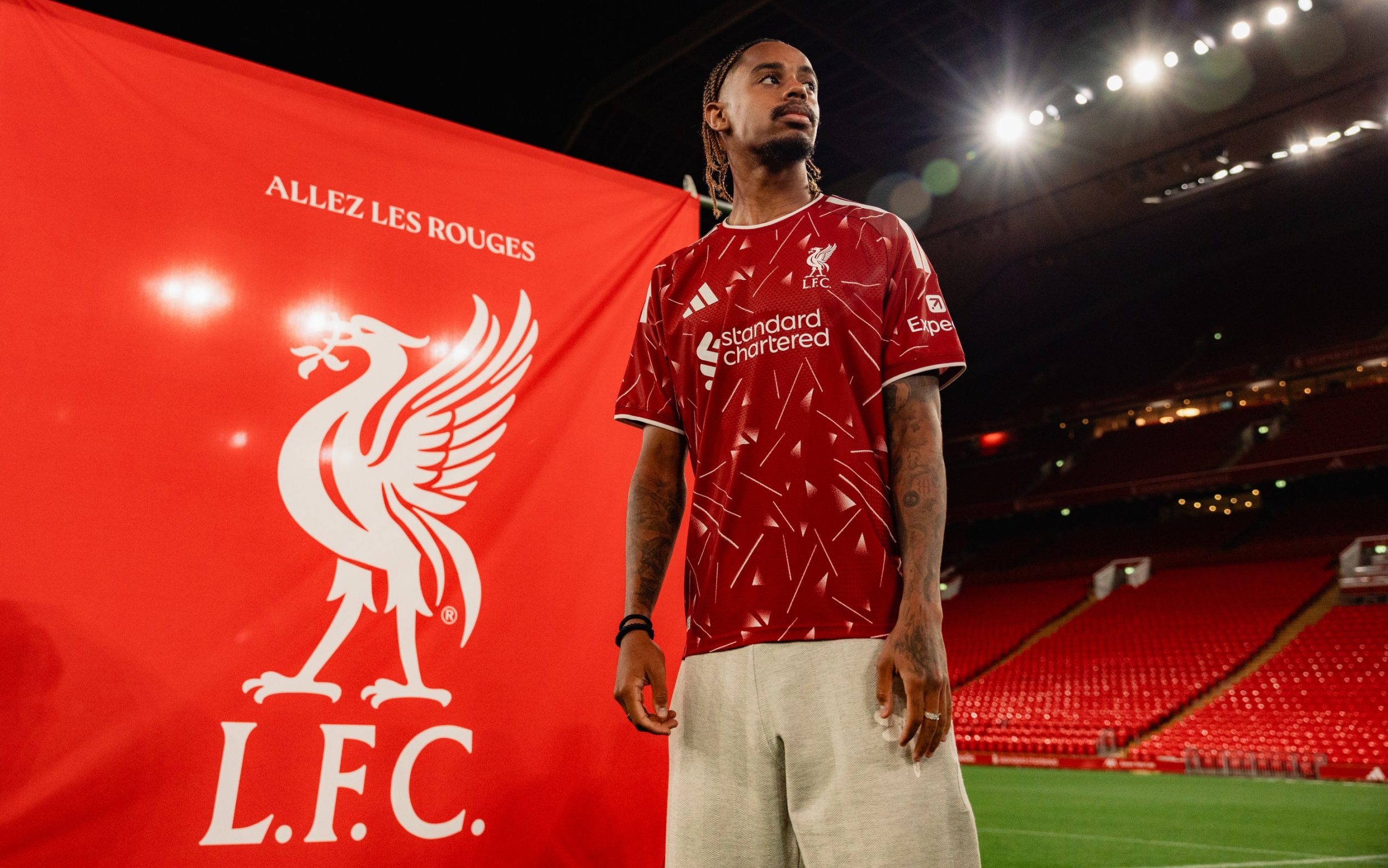 Bradley Barcola to make immediate Liverpool debut