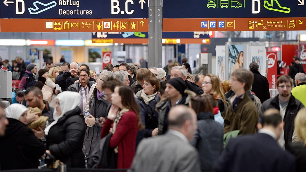 Travelling to Europe? EES border checks are changing from 6 September