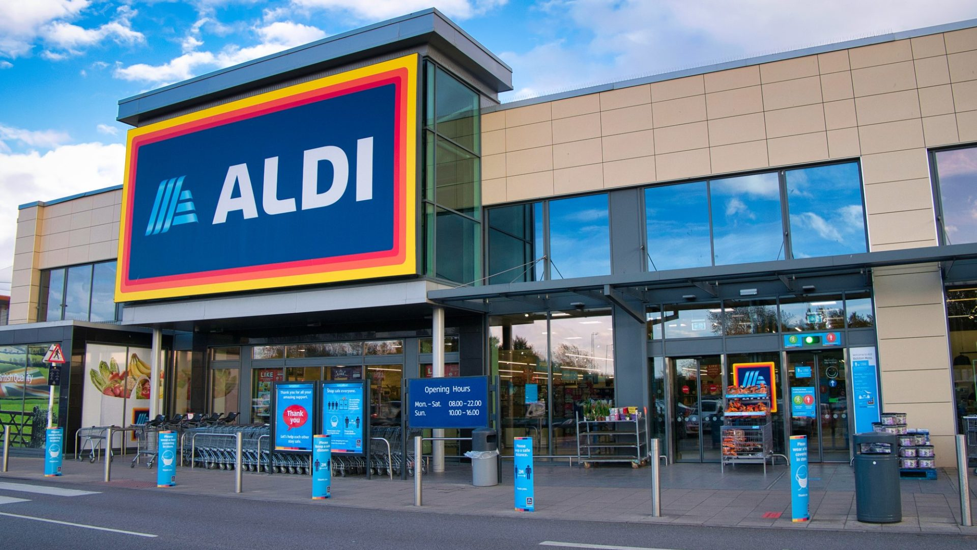I Asked a Nutritionist for the Most Delicious Aldi Grocery Picks (for Under $20)