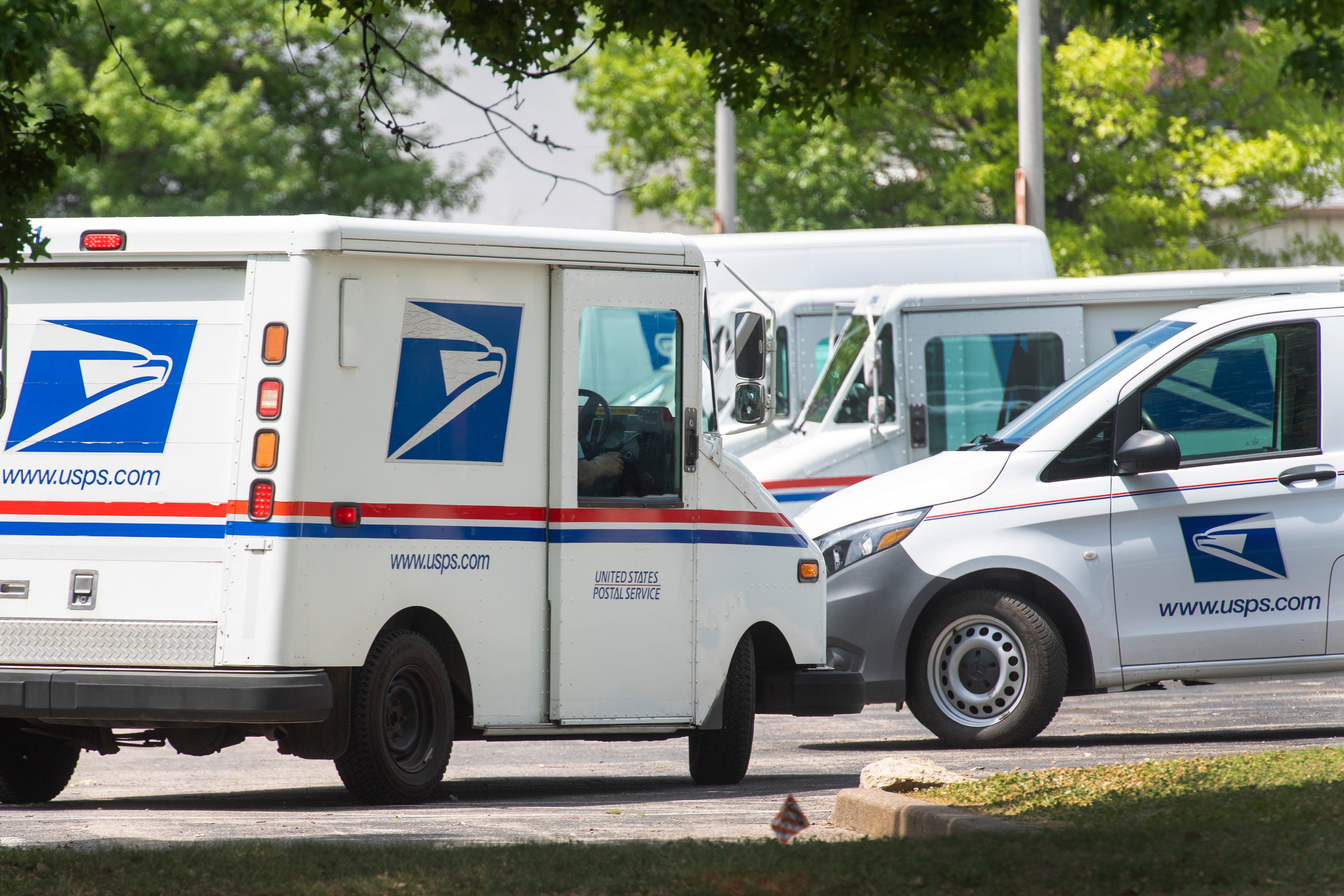 Are banks, post offices and shipping services open on Labor Day?