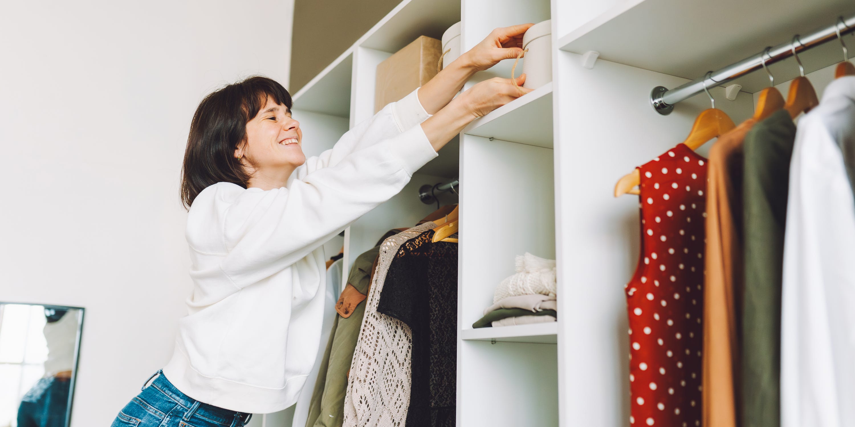 9 Things Professional Organizers Never Store on the Floor