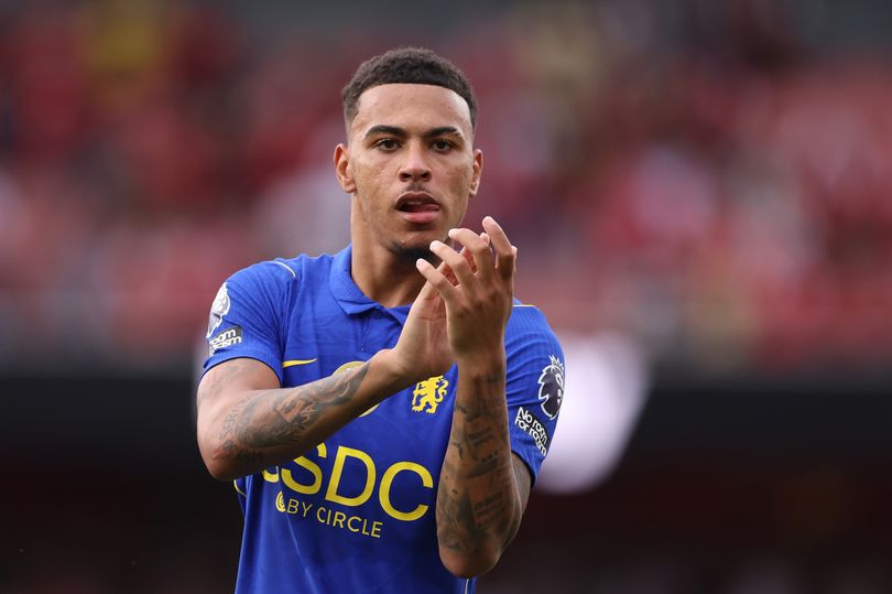 Arsenal fans have last laugh with brutal chant after cheeky Morgan Rogers gesture - AOL