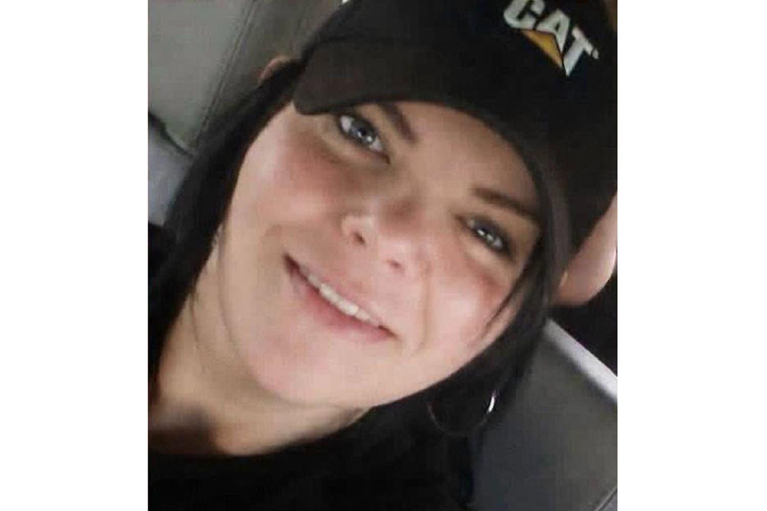 New Mom Tried Asking for Someone to Pick Her Up at Laundromat. She Hasn't Been Seen in 3 Weeks