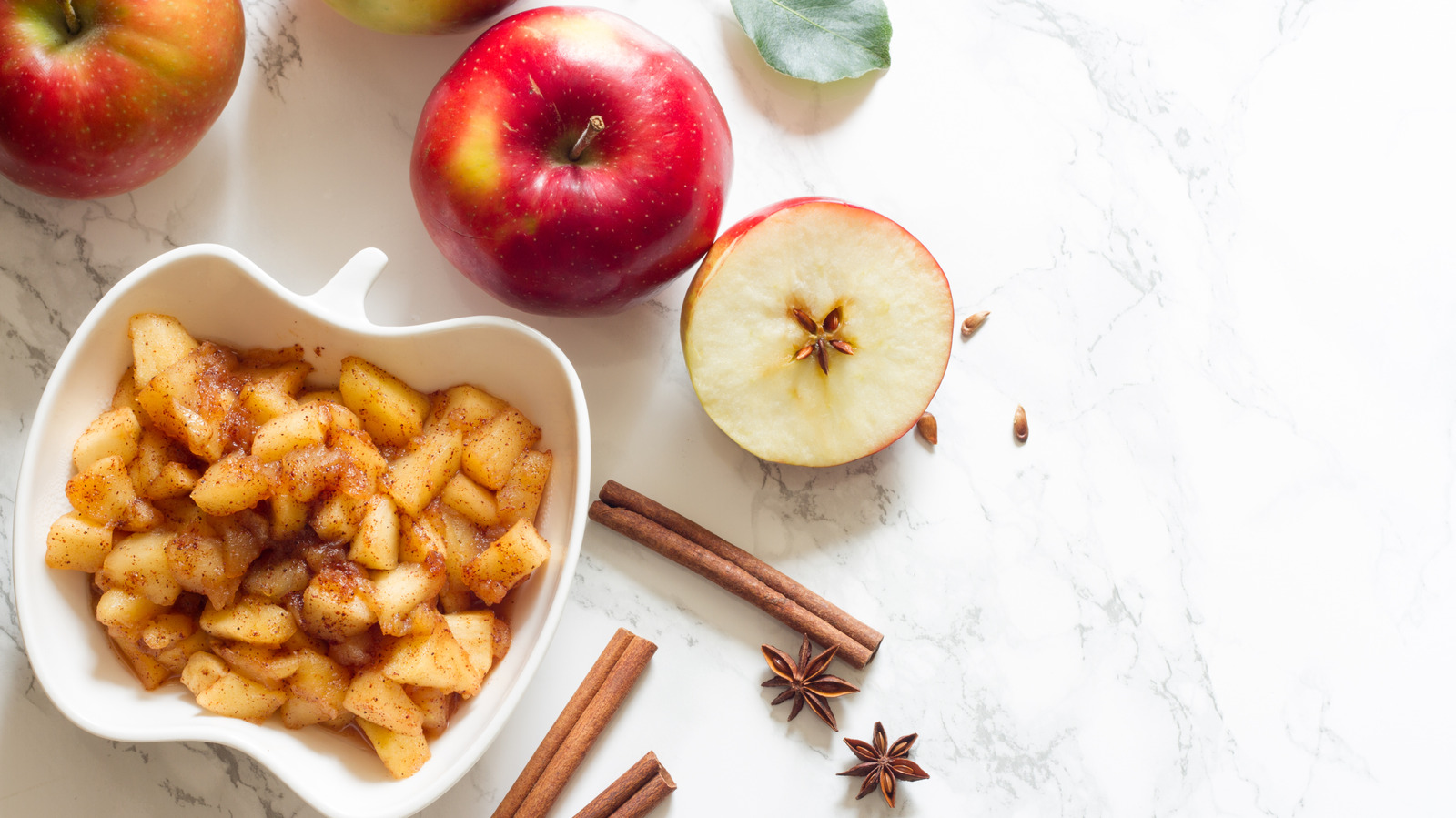 Apple Pie Vs Apple Cobbler: Here's The Actual Difference