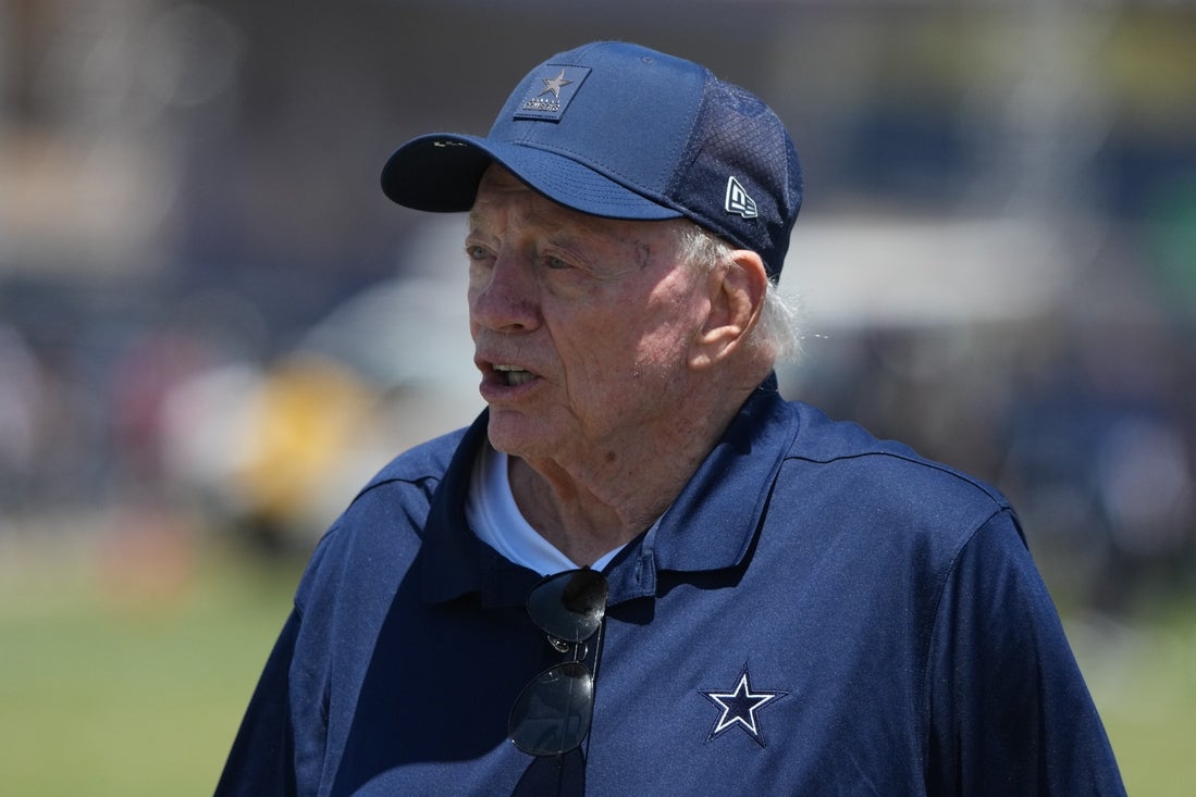 Jerry Jones: Cowboys have 'serious' financial room to make trade